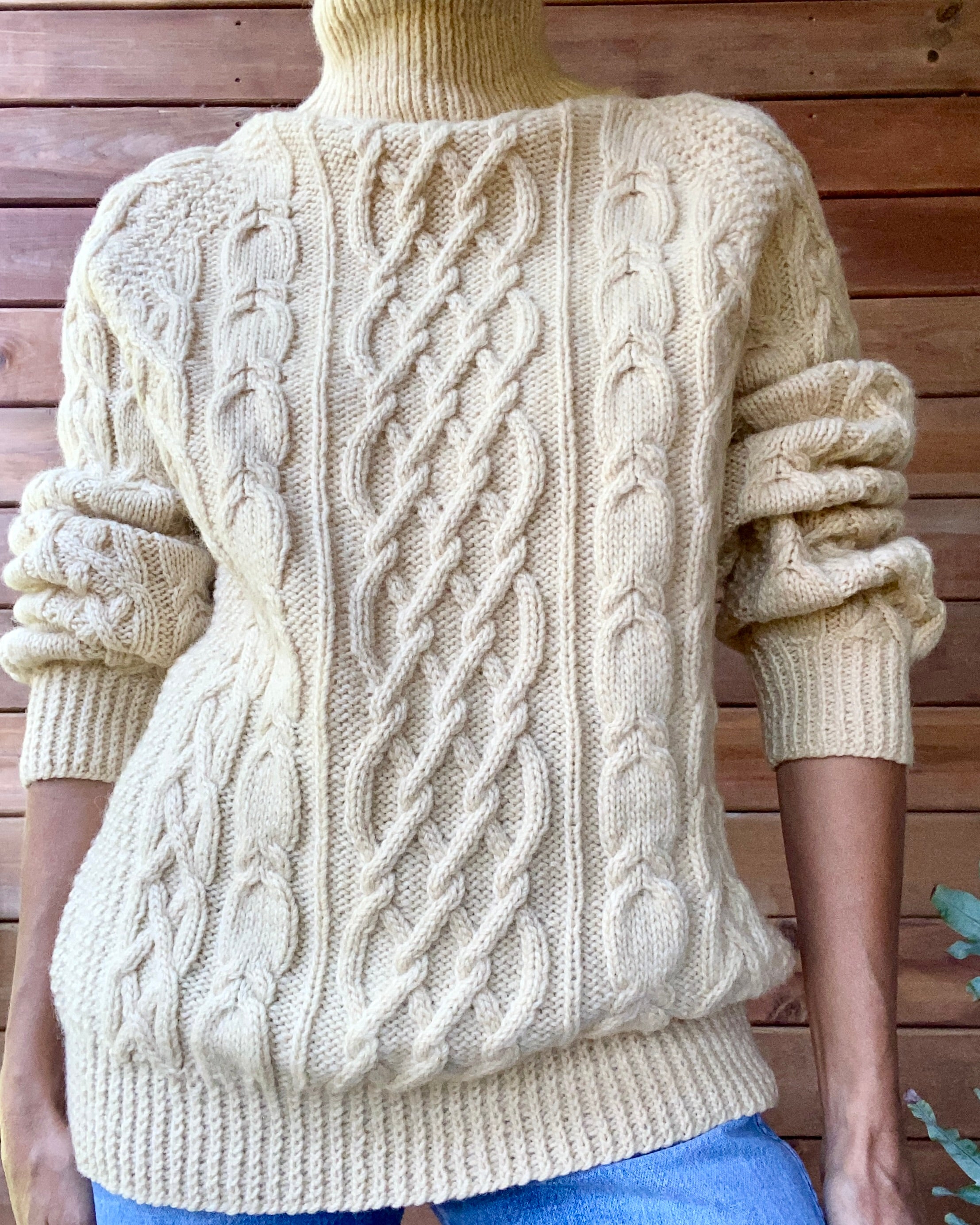 Vintage Handknit Aran Cable Raglan Fisherman Sweater L