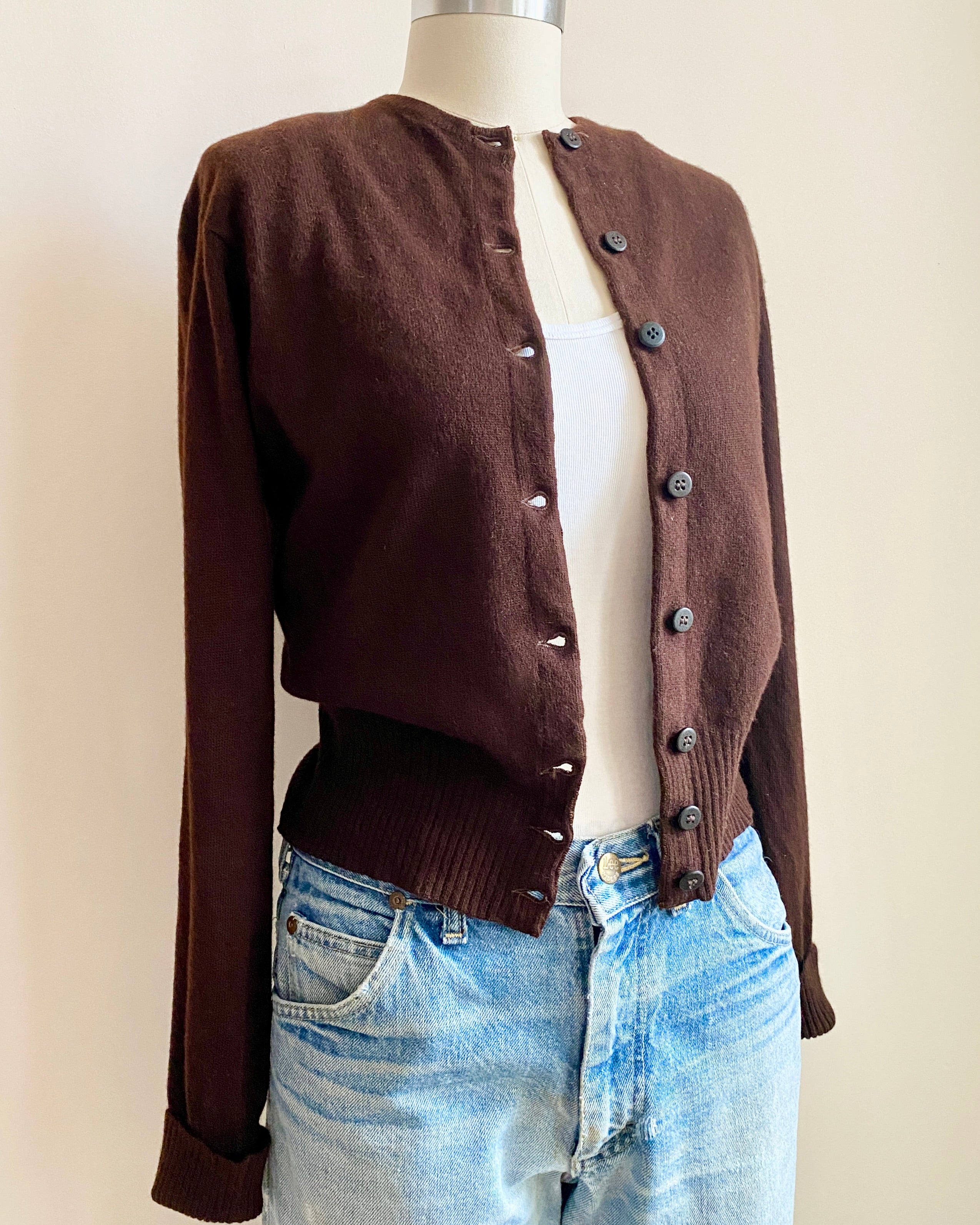 Vintage 1940s DRUMLANRIG Chocolate Brown Cashmere Cardigan Made in Hawick Scotland Small 4