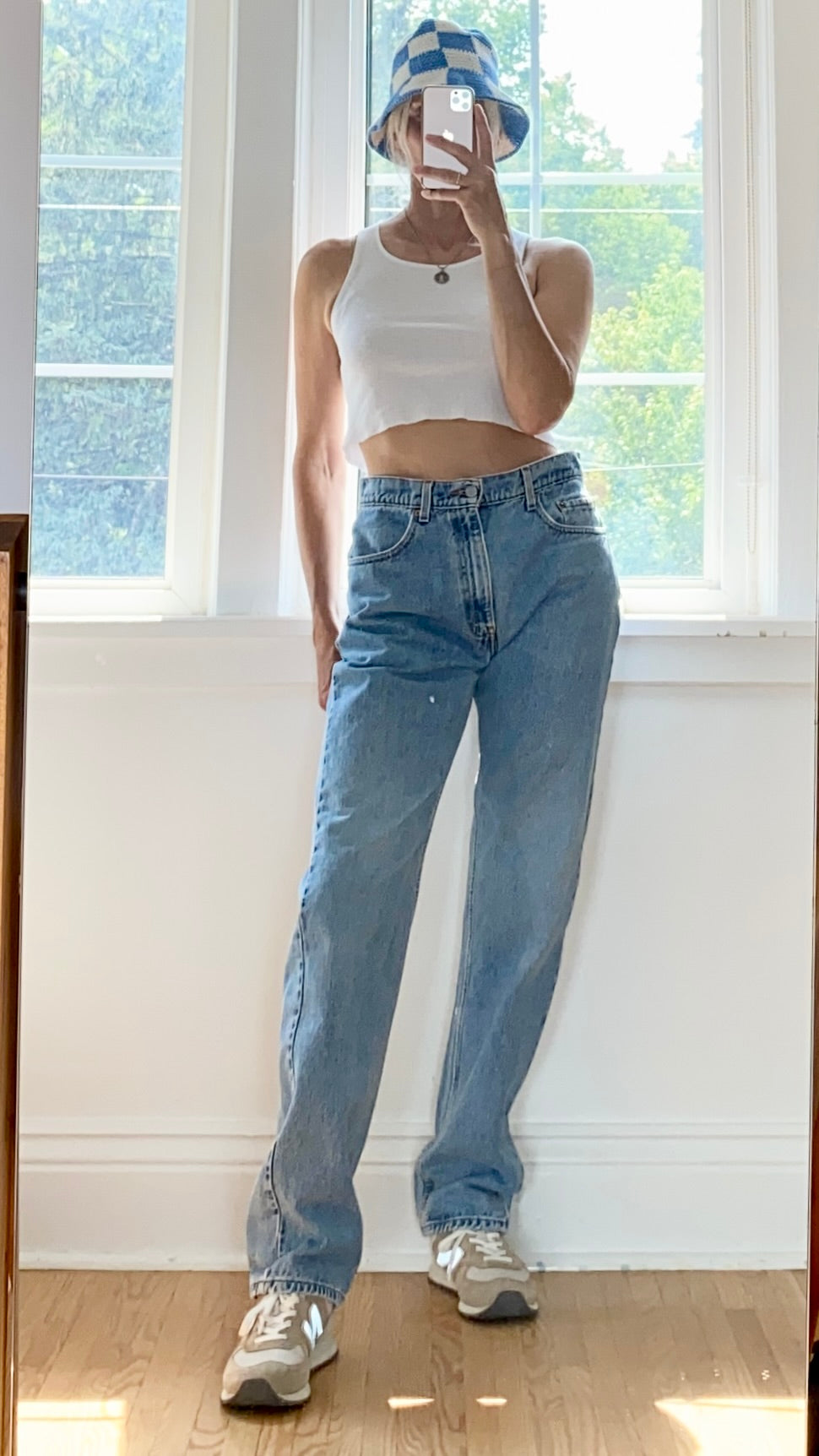 Vintage 1990s Levis 505 Light to Medium Wash 31 to 32