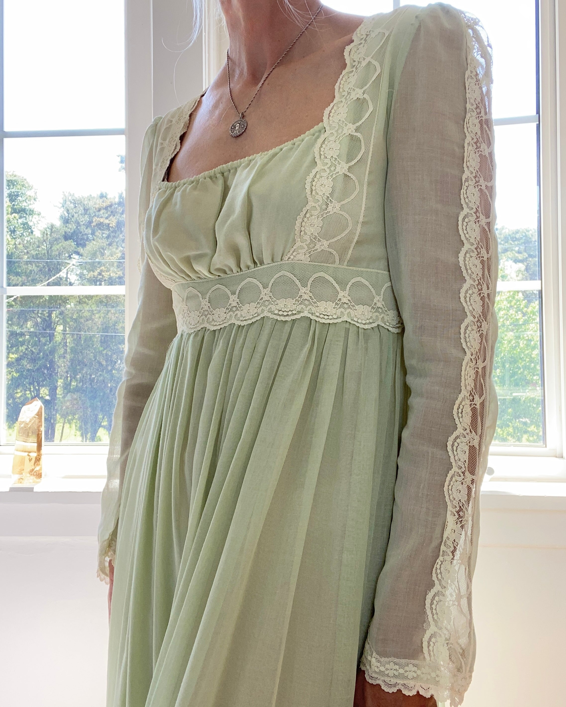 VINTAGE 1970s Gunne Sax style Fairy Tiered Sage Green Voile Lace Prairie Maxi Dress 6