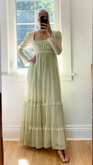VINTAGE 1970s Gunne Sax style Fairy Tiered Sage Green Voile Lace Prairie Maxi Dress 6