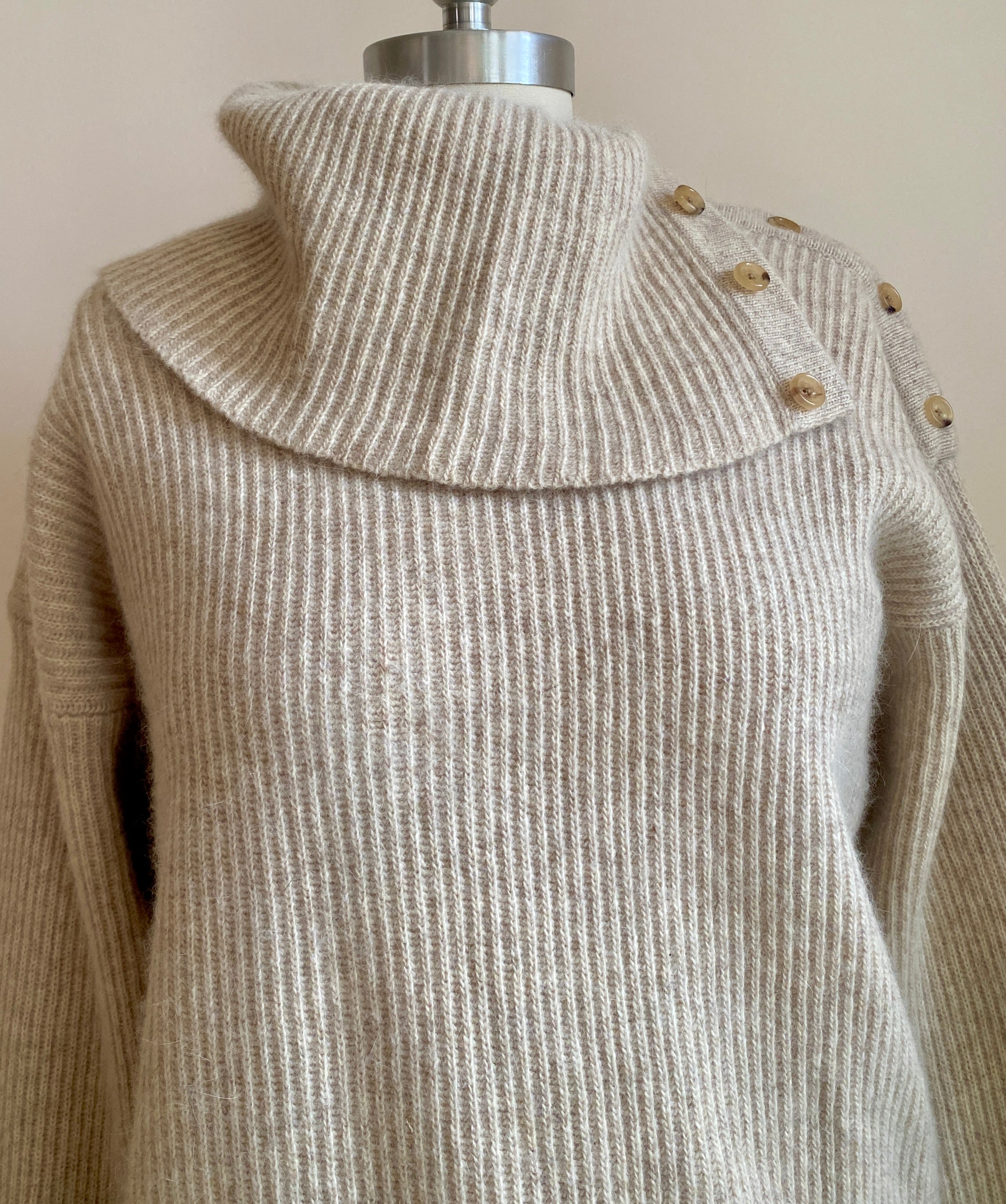 Vintage 1990s Casual Corner Tan Marle Rib Wool Angora Blend Turtleneck with Buttons Sweater M