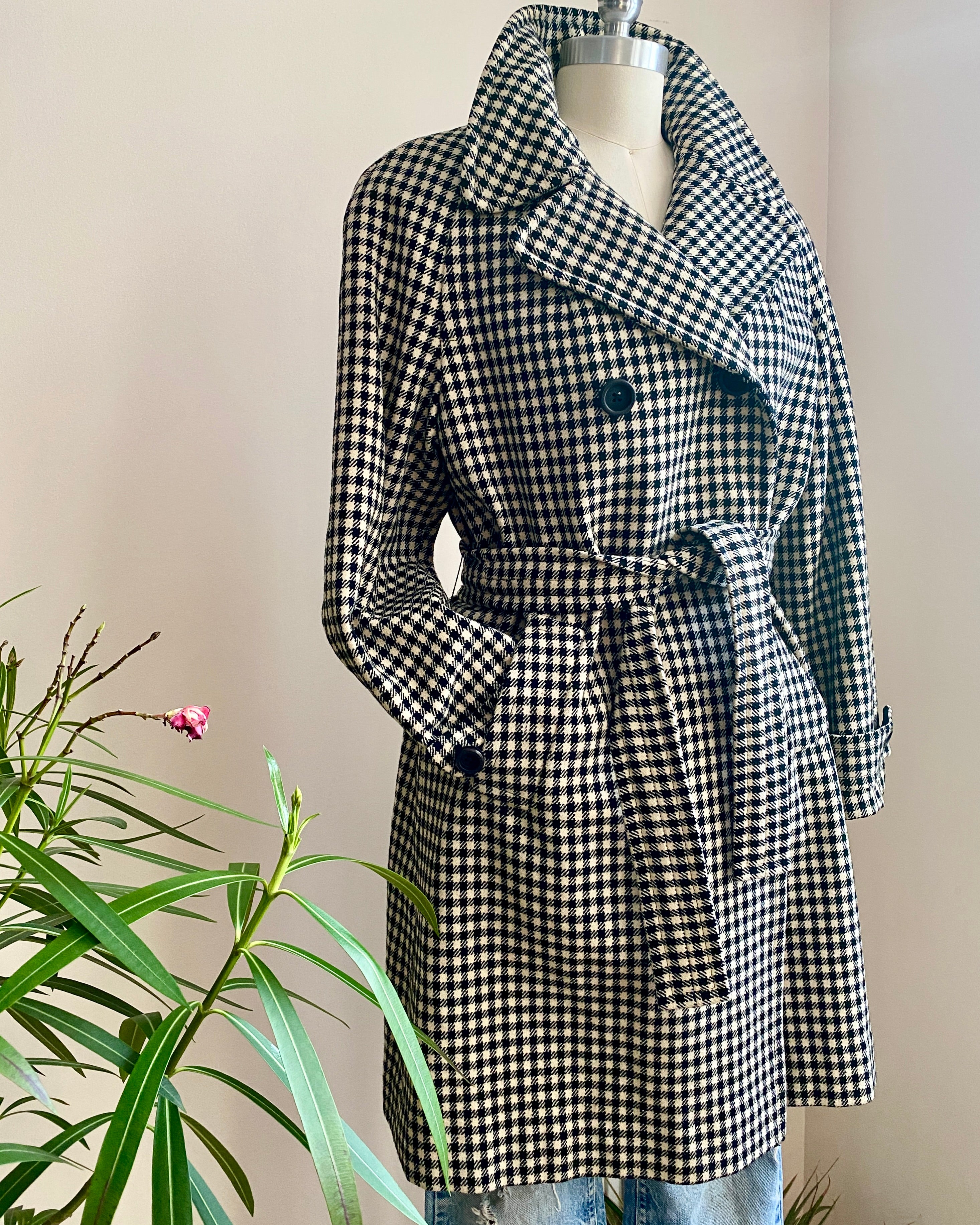 Vintage 1960s MAC CALLUM Black & Ivory Wool Scottish Tweed Check Double Breasted Coat With Belt S or M