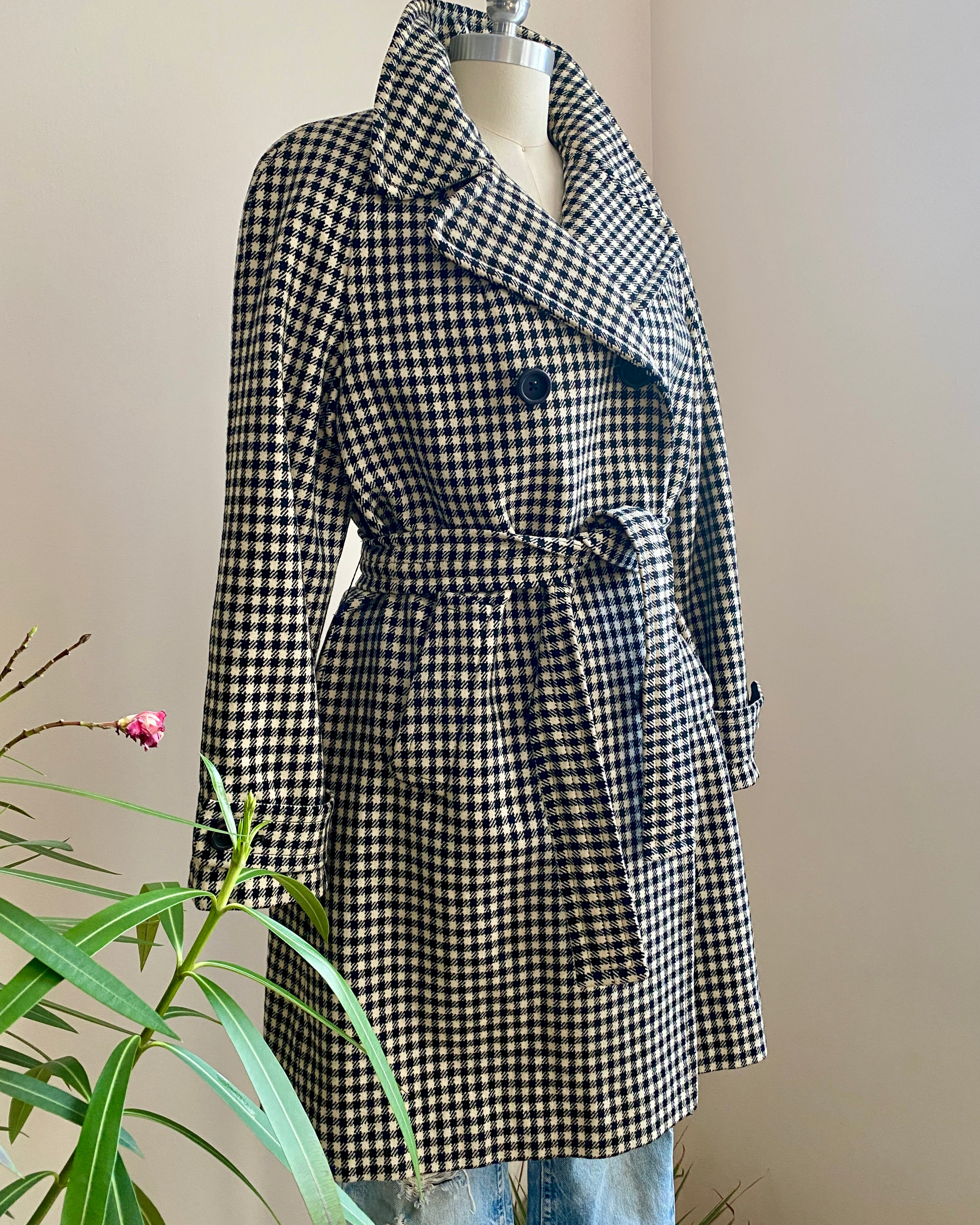Vintage 1960s MAC CALLUM Black & Ivory Wool Scottish Tweed Check Double Breasted Coat With Belt S or M