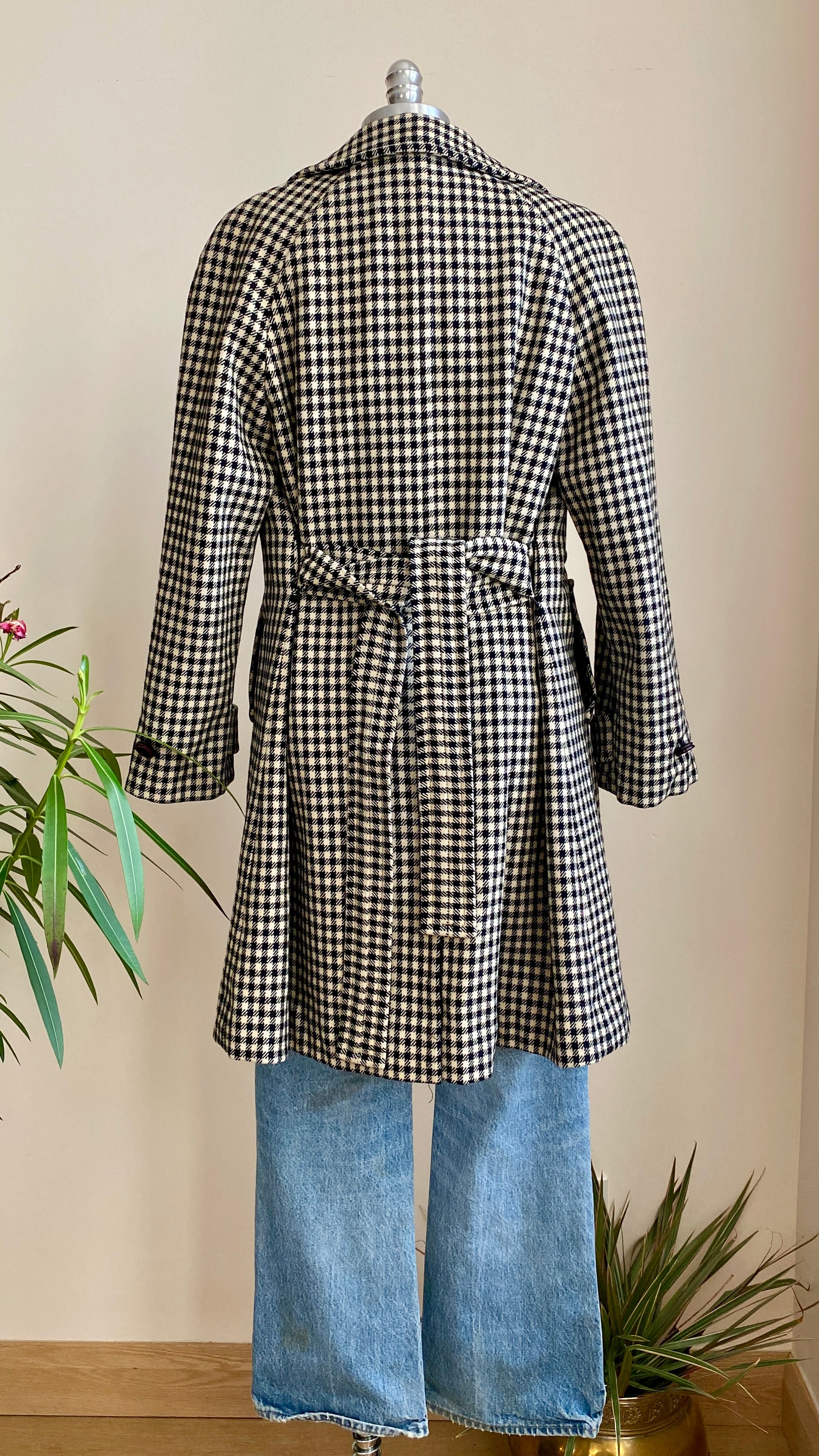 Vintage 1960s MAC CALLUM Black & Ivory Wool Scottish Tweed Check Double Breasted Coat With Belt S or M