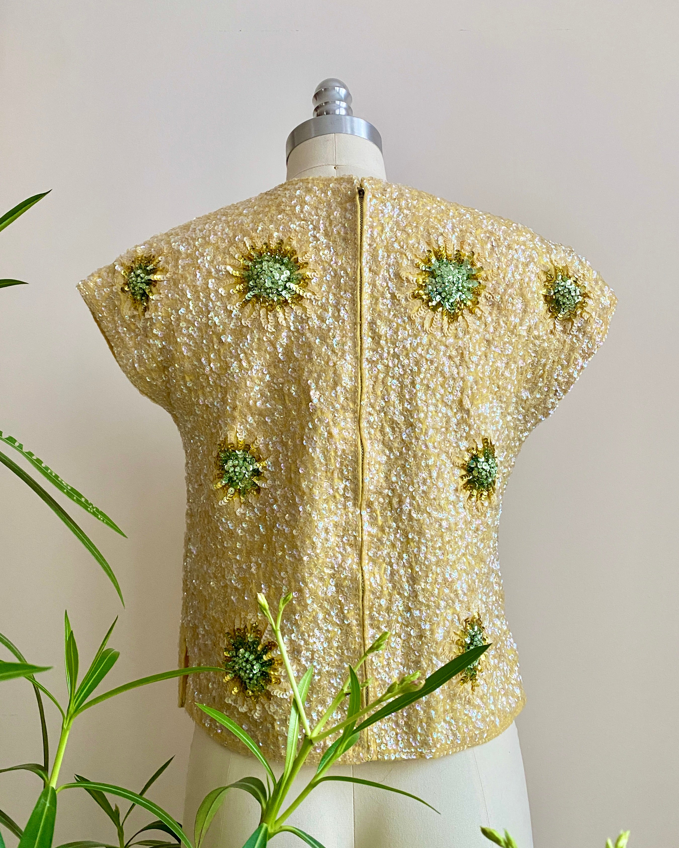 Vintage 1950s Yellow and Green Floral Hand Beaded Sequin Wool Cocktail Knit Shell Top M