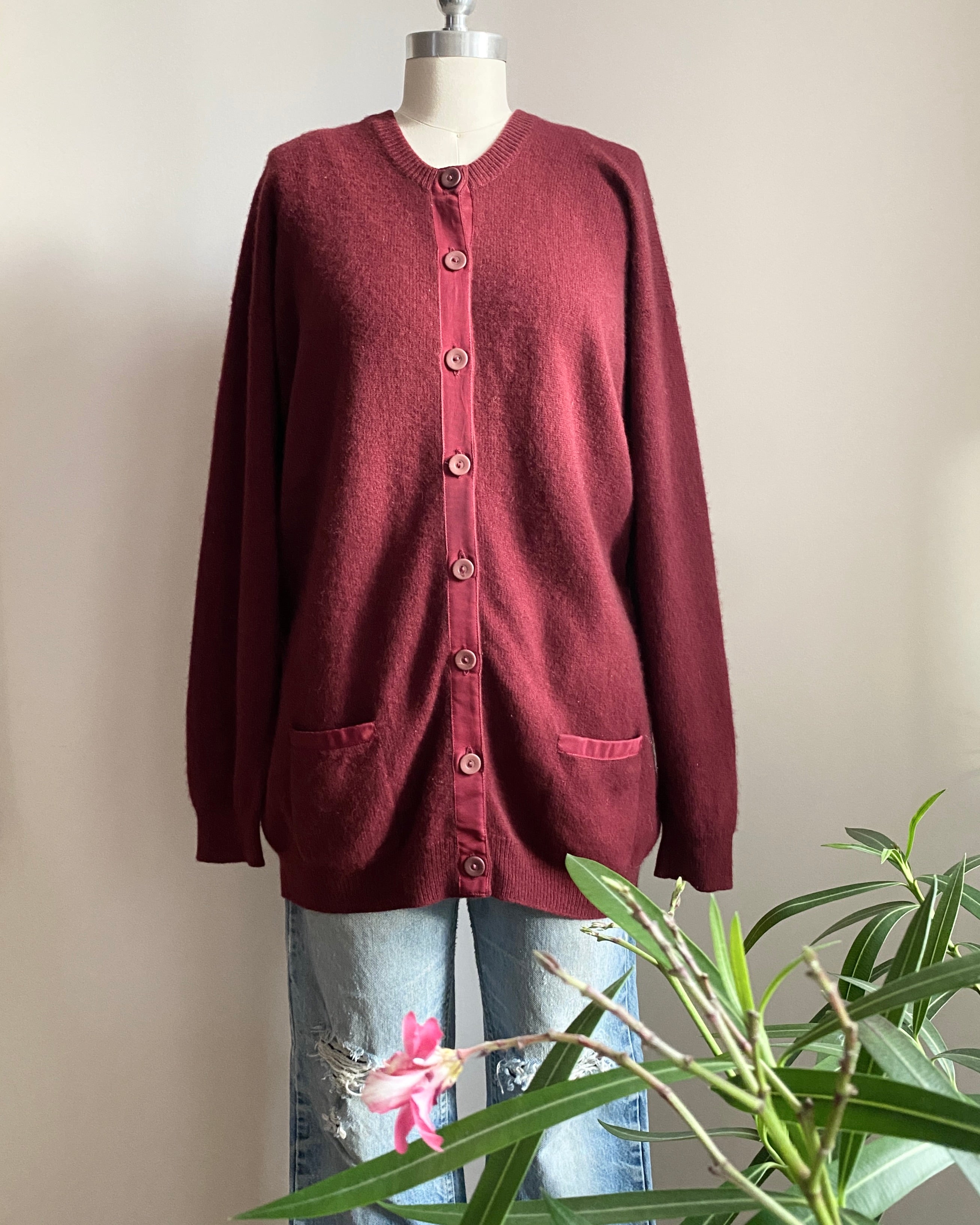 Vintage Burgundy 2ply Double ply 100% Cashmere Cardigan with Pockets and Grosgrain Detail L