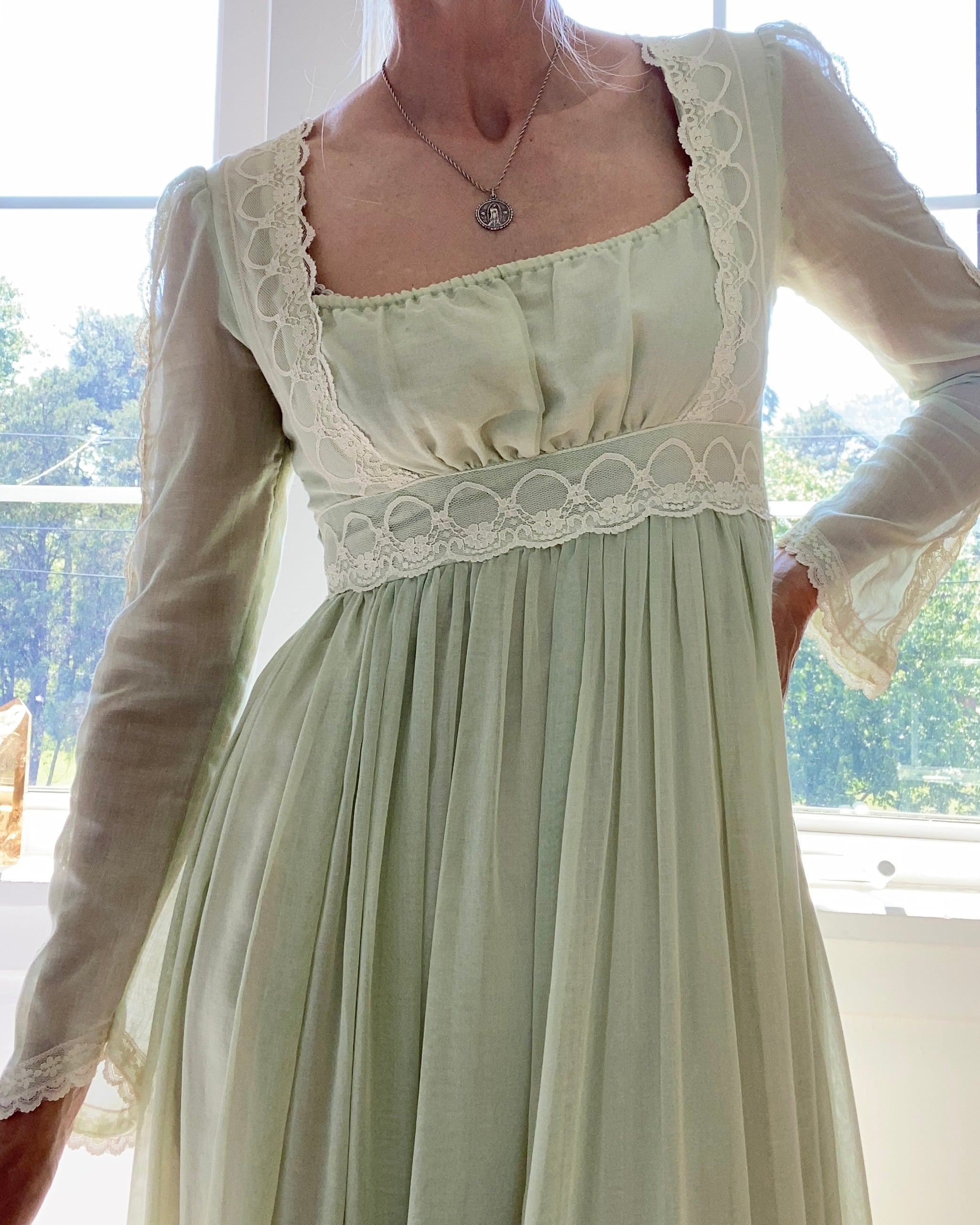 VINTAGE 1970s Gunne Sax style Fairy Tiered Sage Green Voile Lace Prairie Maxi Dress 6