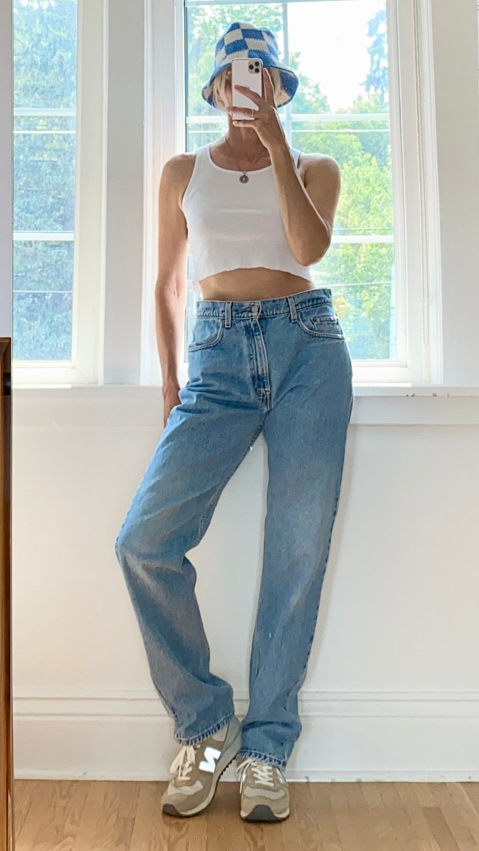 Vintage 1990s Levis 505 Light to Medium Wash 31 to 32