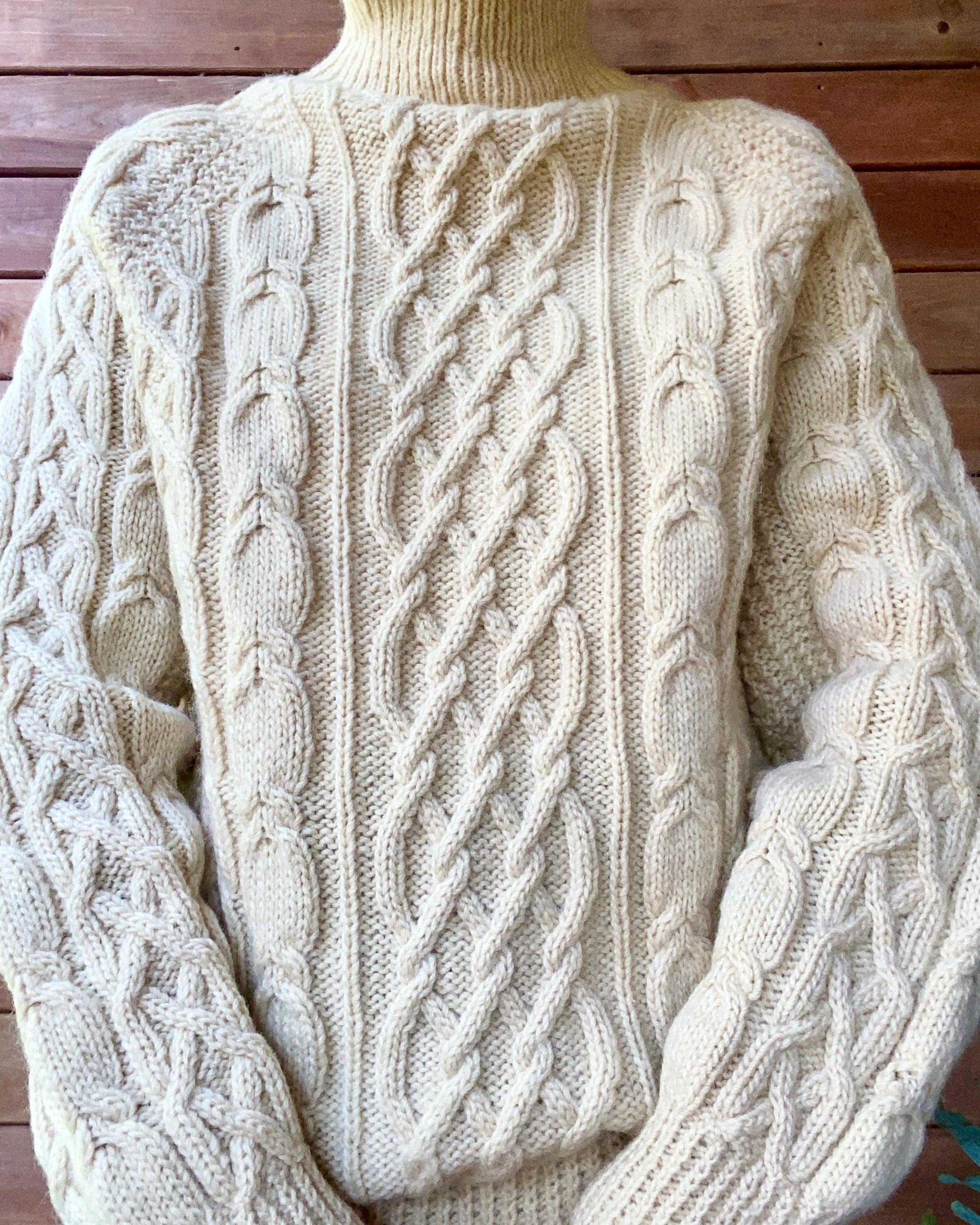Vintage Handknit Aran Cable Raglan Fisherman Sweater L