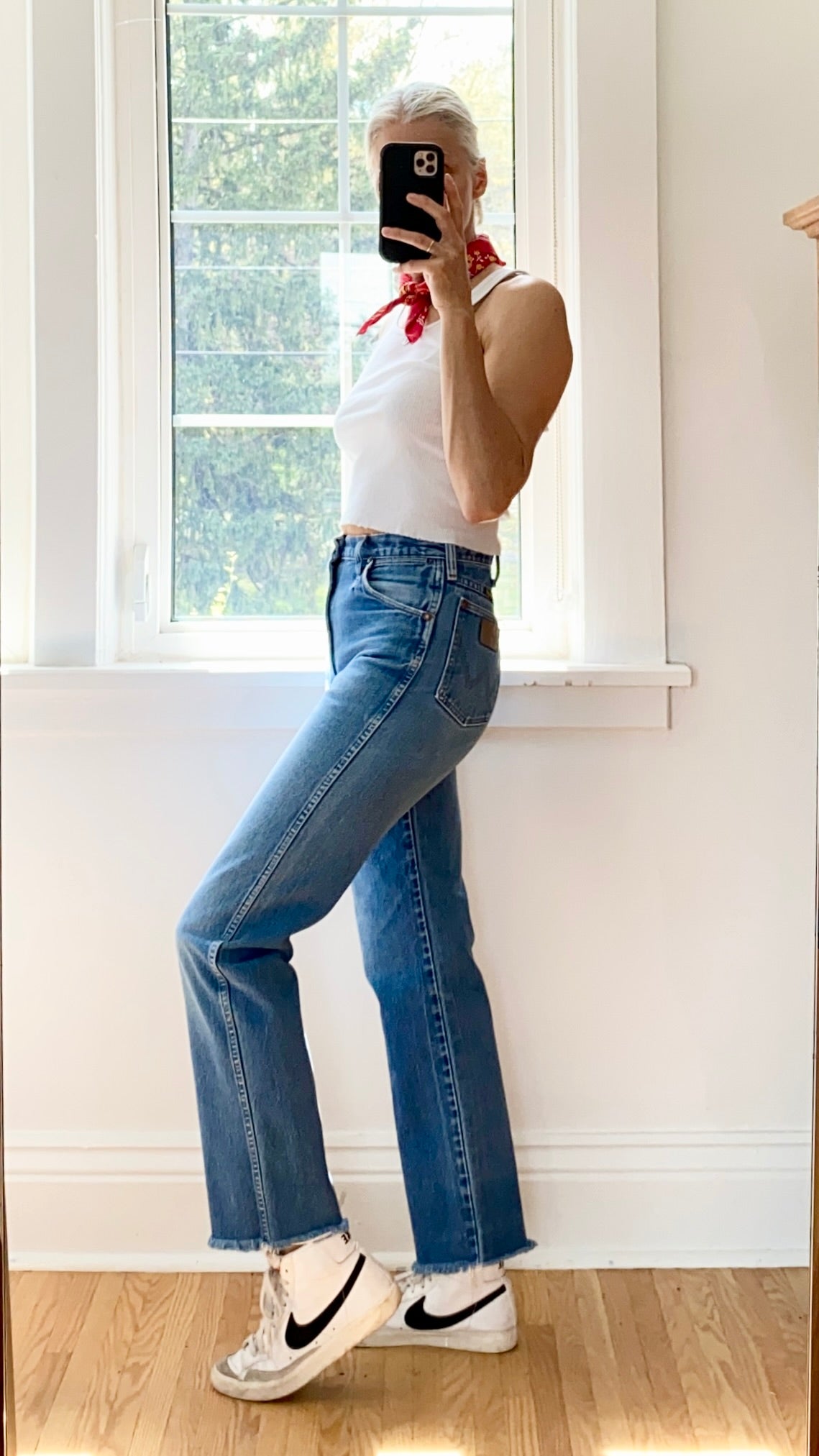 Vintage 1990s Wrangler Medium Wash Jeans size 28 to 29