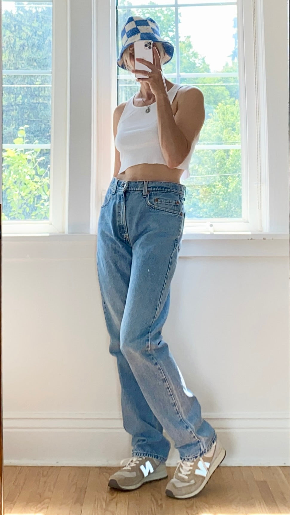 Vintage 1990s Levis 505 Light to Medium Wash 31 to 32