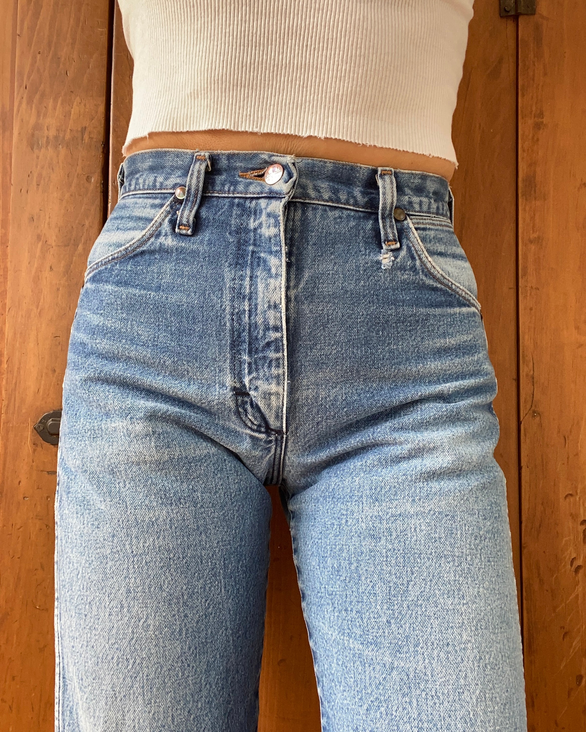 Vintage 1990s Wrangler Medium Wash Jeans size 28 to 29