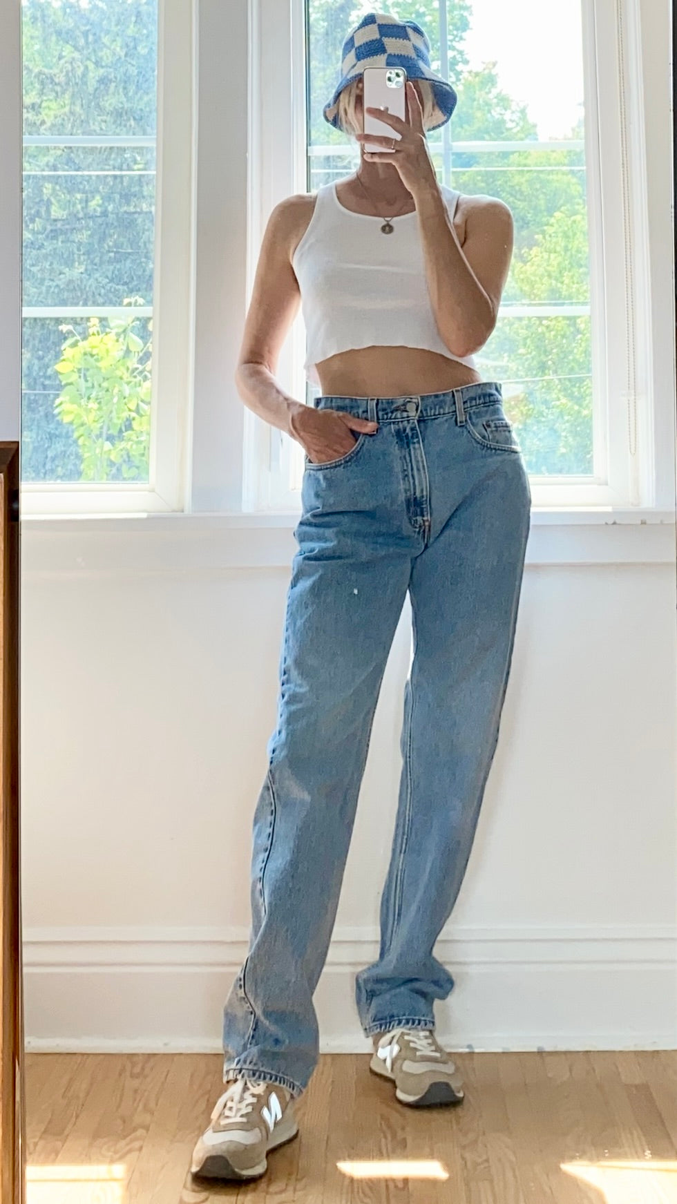 Vintage 1990s Levis 505 Light to Medium Wash 31 to 32