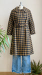 Vintage 1960s Wool Tweed Herringbone Coat in a Houndstooth Camel and Grey Weave S 4