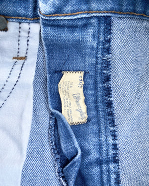 Vintage Wrangler 1970s Medium Blue Wash Jeans size 27 Made in USA