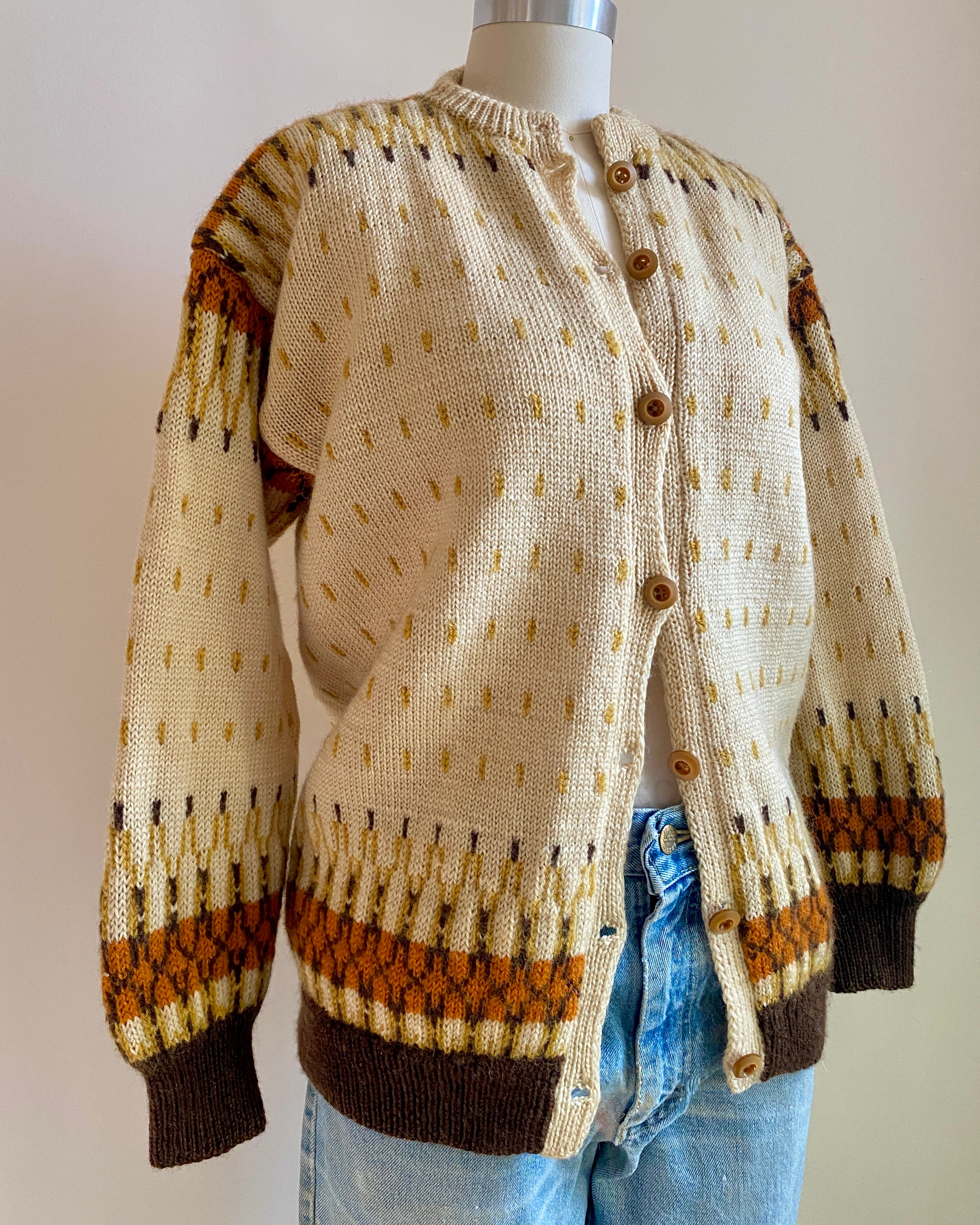 VINTAGE 1950s 1960s Hand Knit  Fair Isle Wool Tan and Brown Cardigan S or M