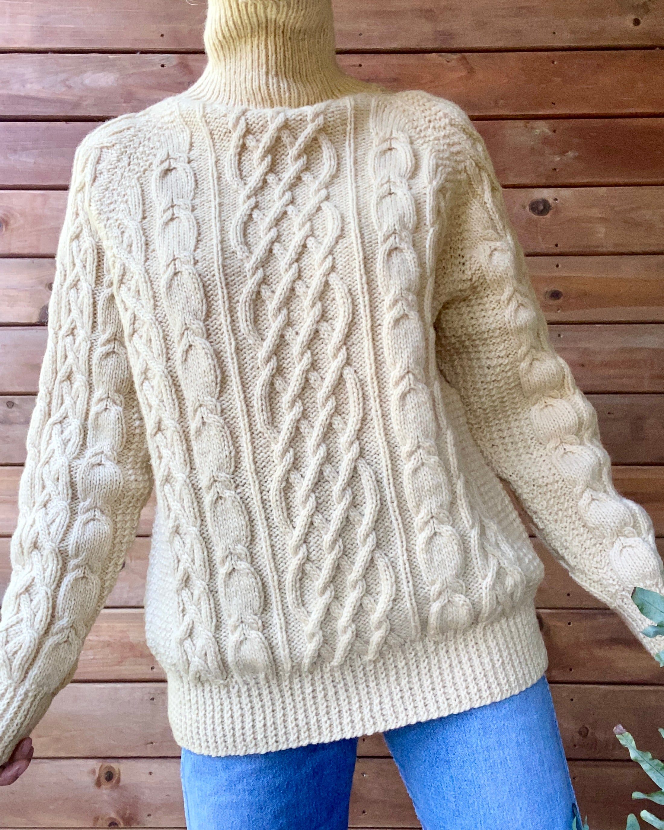 Vintage Handknit Aran Cable Raglan Fisherman Sweater L