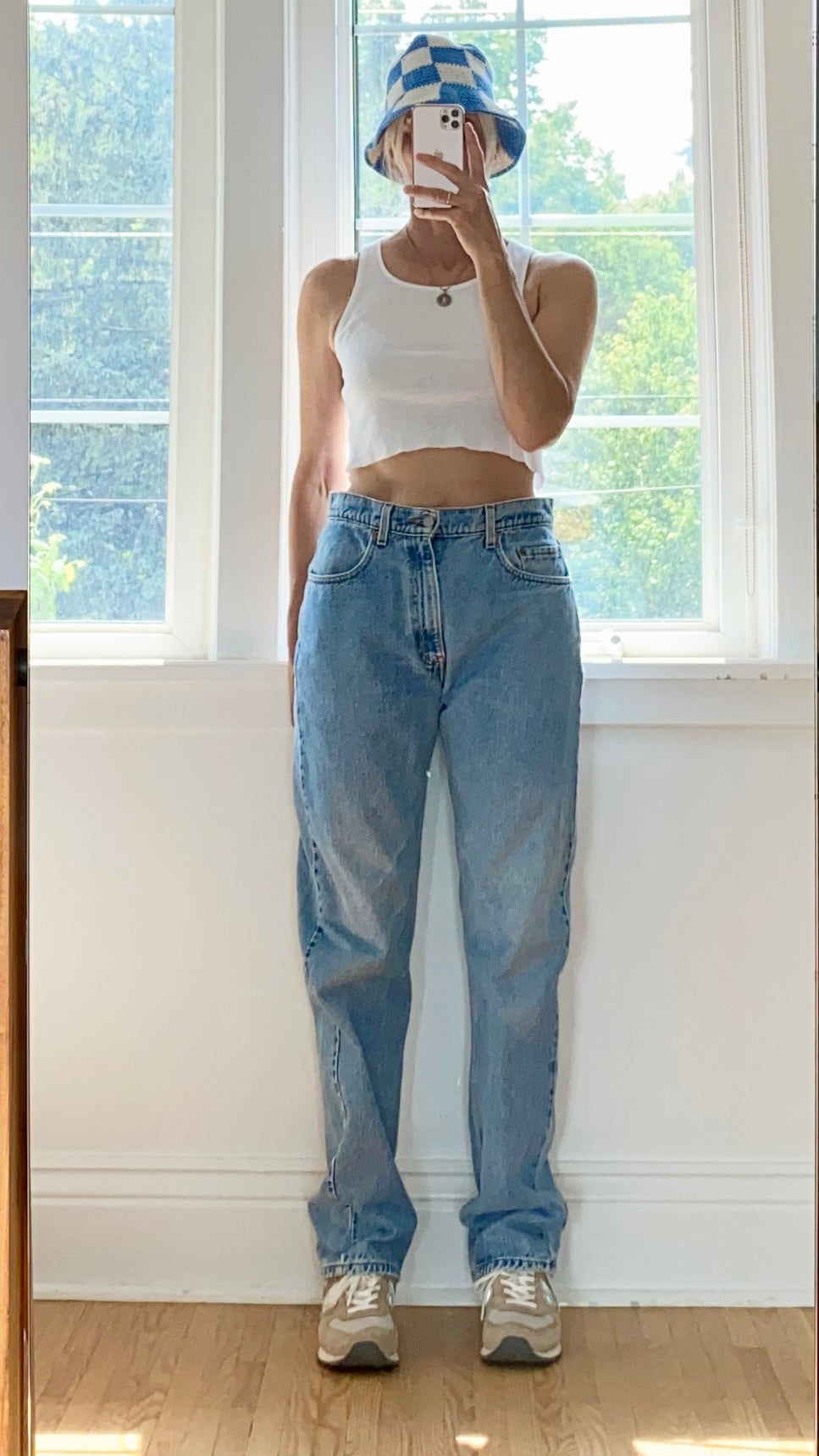 Vintage 1990s Levis 505 Light to Medium Wash 31 to 32