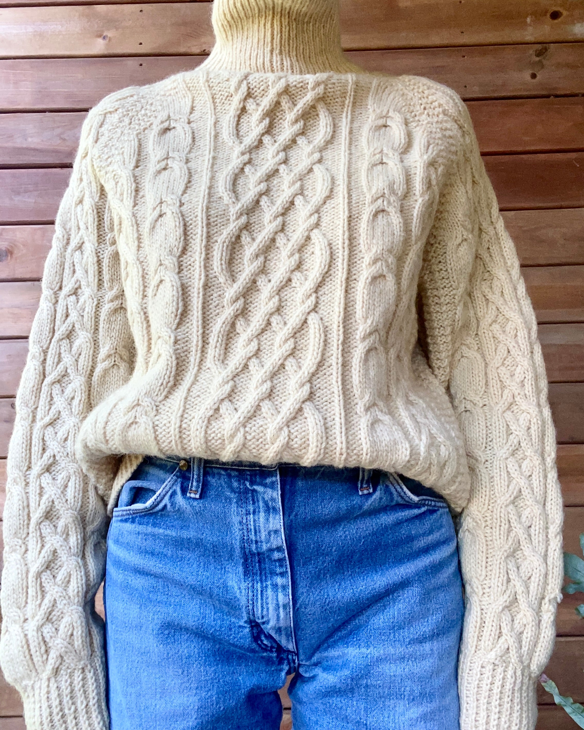 Vintage Handknit Aran Cable Raglan Fisherman Sweater L