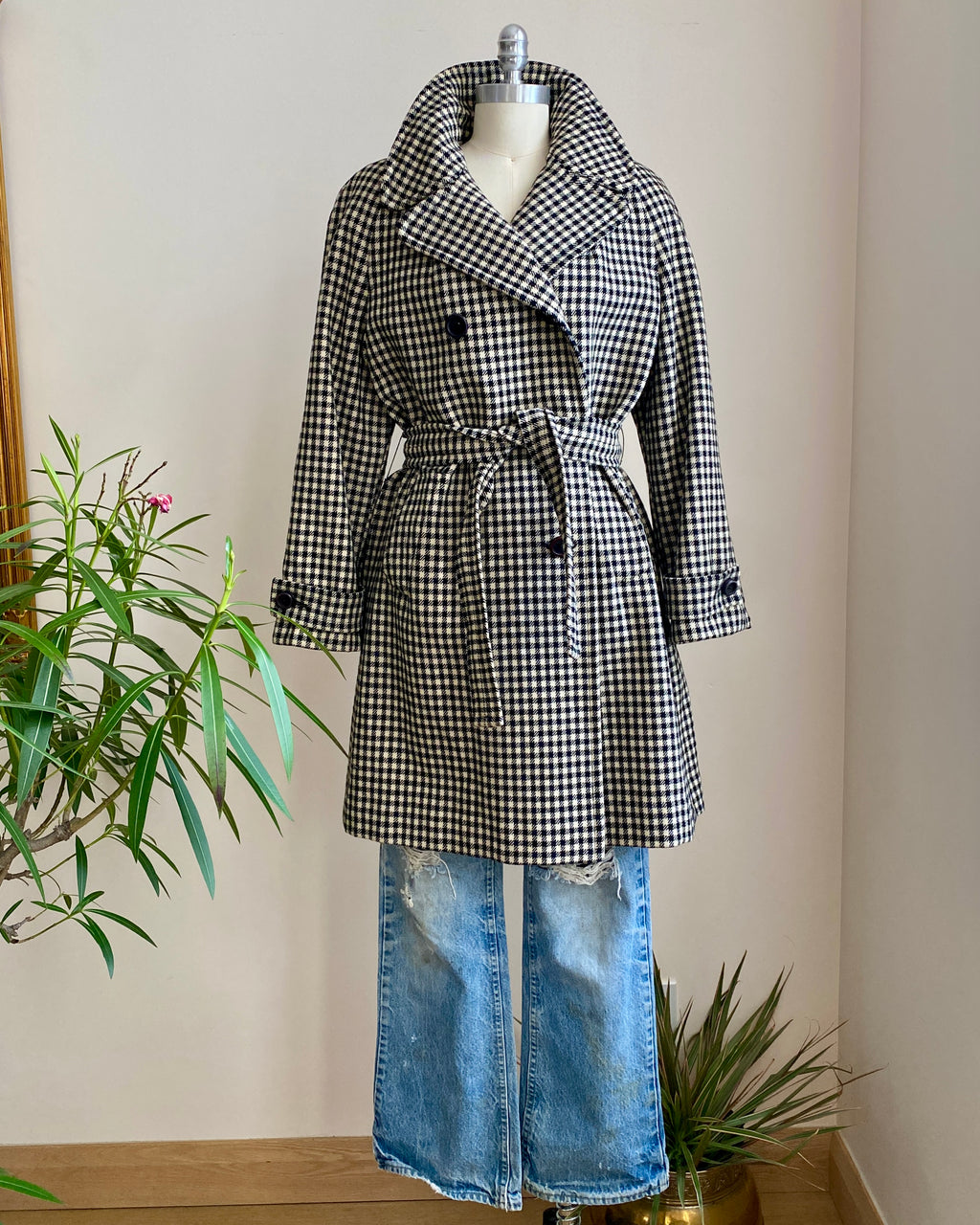 Vintage 1960s MAC CALLUM Black & Ivory Wool Scottish Tweed Check Double Breasted Coat With Belt S or M