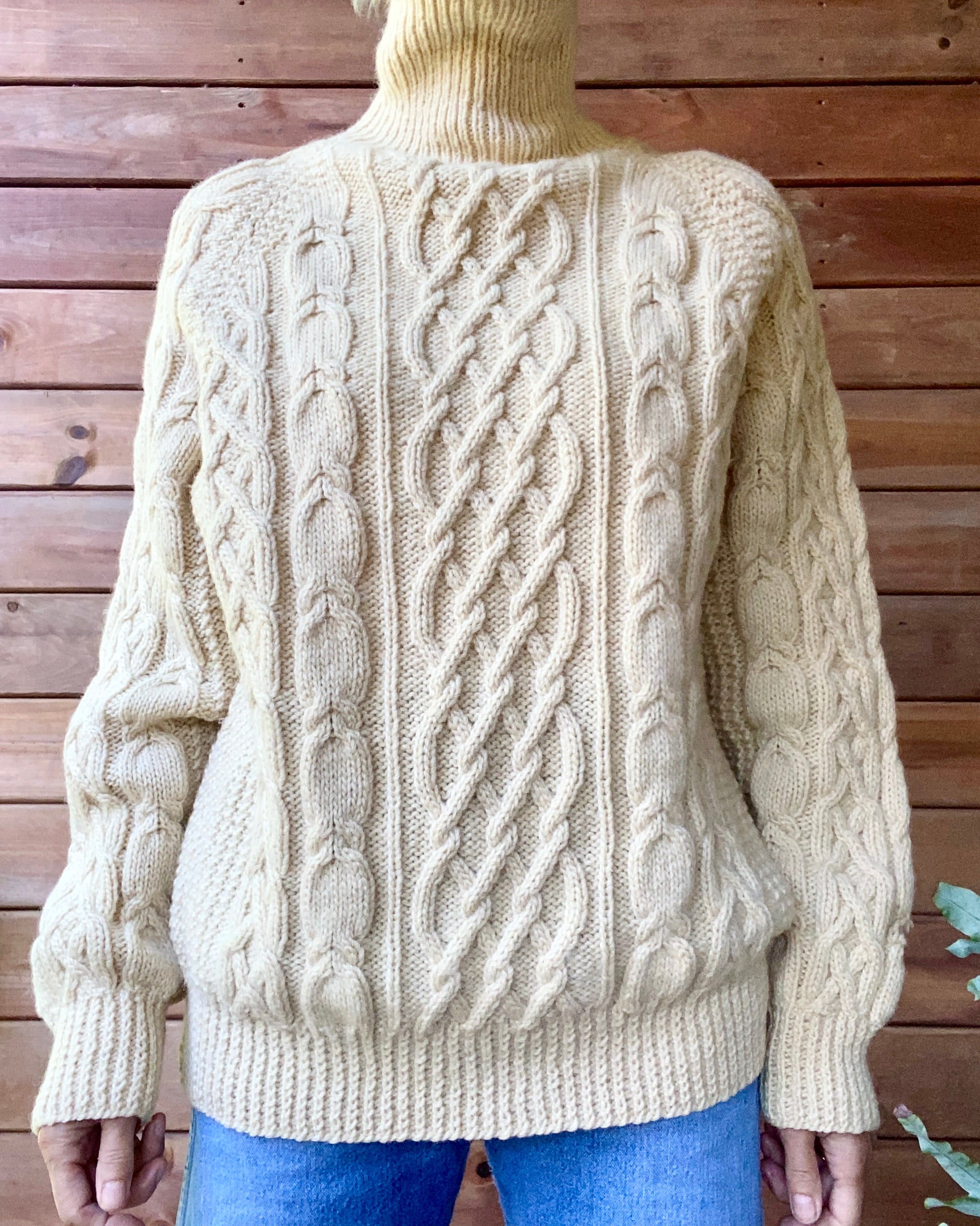 Vintage Handknit Aran Cable Raglan Fisherman Sweater L