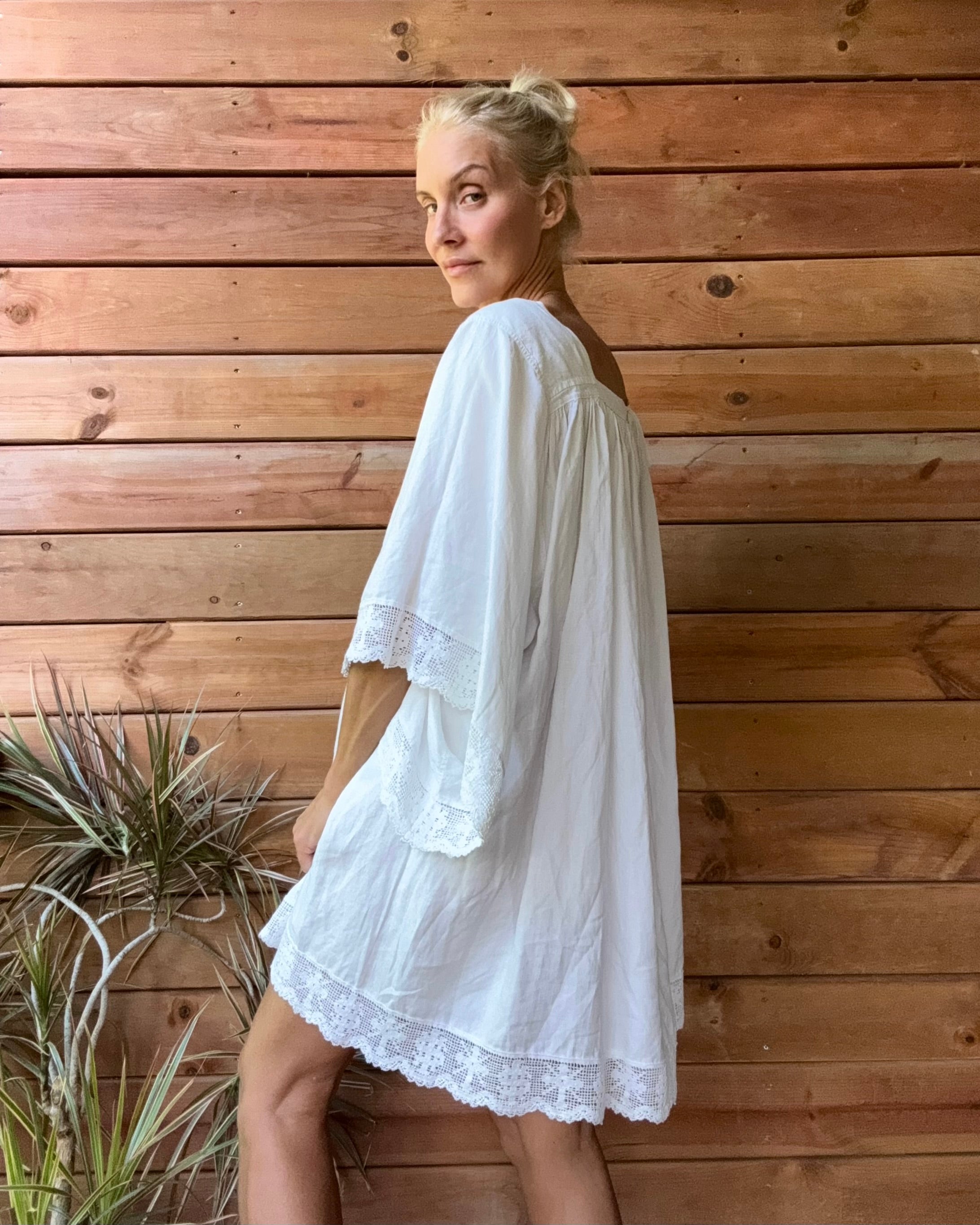 Antique White Linen Church Smock Gathered Loose Dress / Tunic with Cotton Crochet Lace Trim