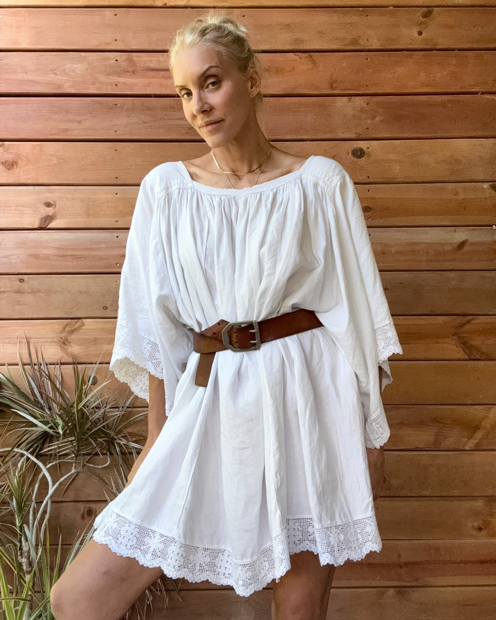 Antique White Linen Church Smock Gathered Loose Dress / Tunic with Cotton Crochet Lace Trim