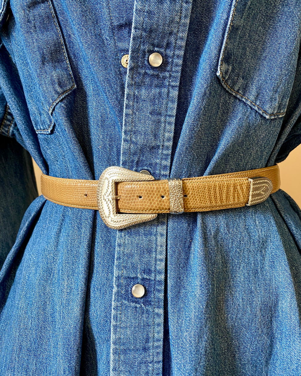 Vintage 1990s Morris Moskowitz Lizard Beige Belt with Engraved Western Buckle Womens M