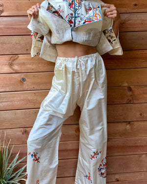 Vintage 1950s Deadstock Chinese Botanical Embroidered Ivory Silk Satin Pyjama Jacket and Pant Set S or M