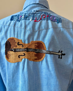 Vintage 1960s 1970s WRANGLER Pearl Snap Button Cowboy Western Rodeo Style Chambray Embroidered Music Jean Shirt Made in USA