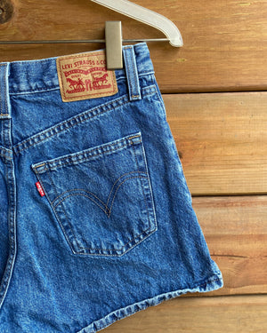Vintage 2000s Y2K Red Tab Levis Medium to Dark Wash Hemmed Denim Jean Shorts / High Waist / Size 26 to 27