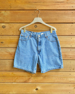 Vintage 1990s Red Tab Levis Medium Wash Hemmed Denim Jean Shorts 32