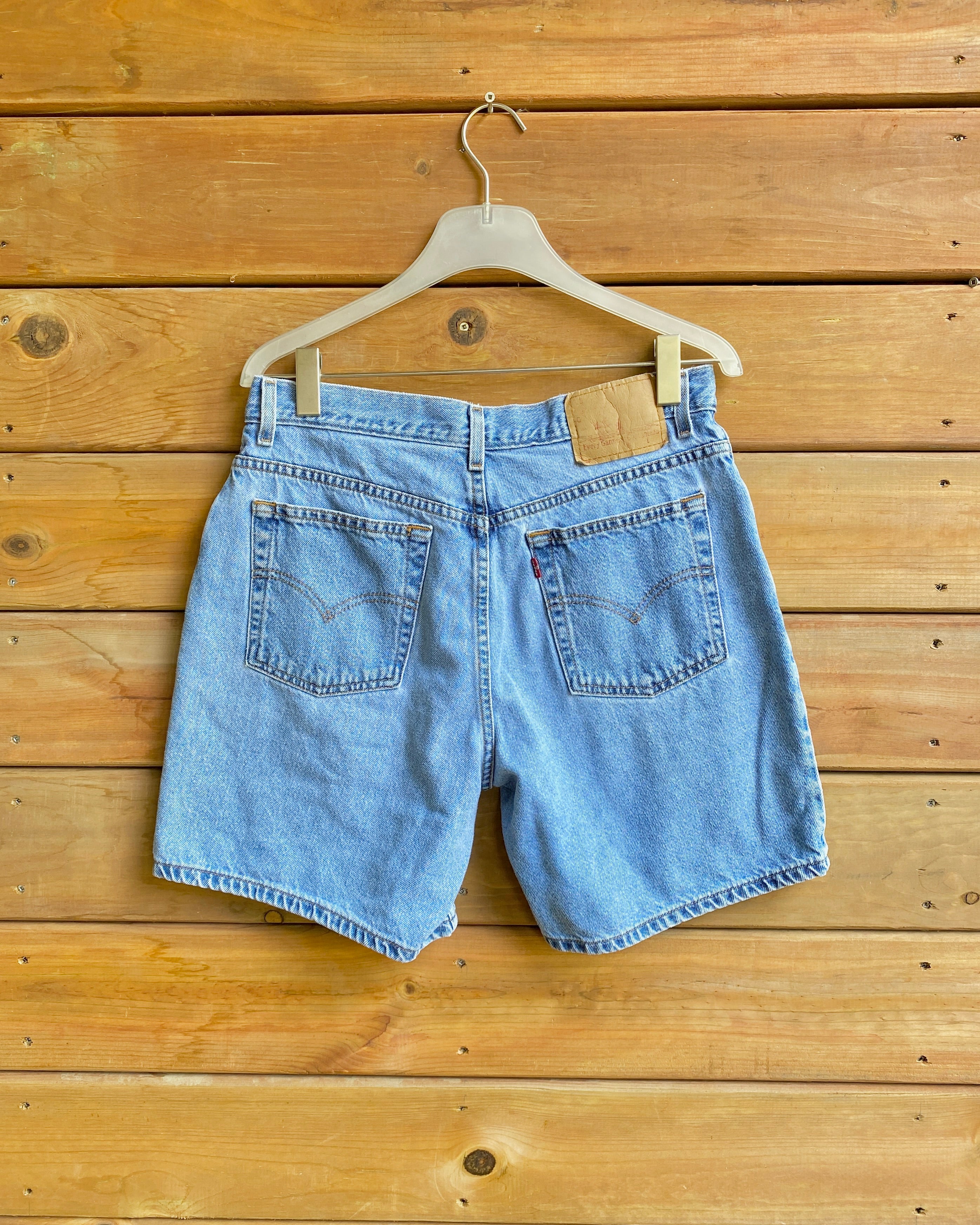 Vintage 1990s Red Tab Levis Medium Wash Hemmed Denim Jean Shorts 32