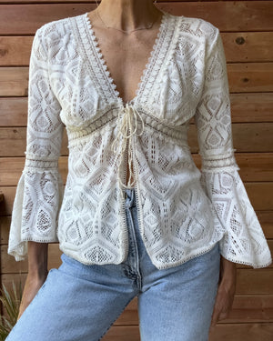 Vintage 1990s Baby Doll Lace Bell Flounce Sleeve Cream Top with Front Tie Made in Mexico M