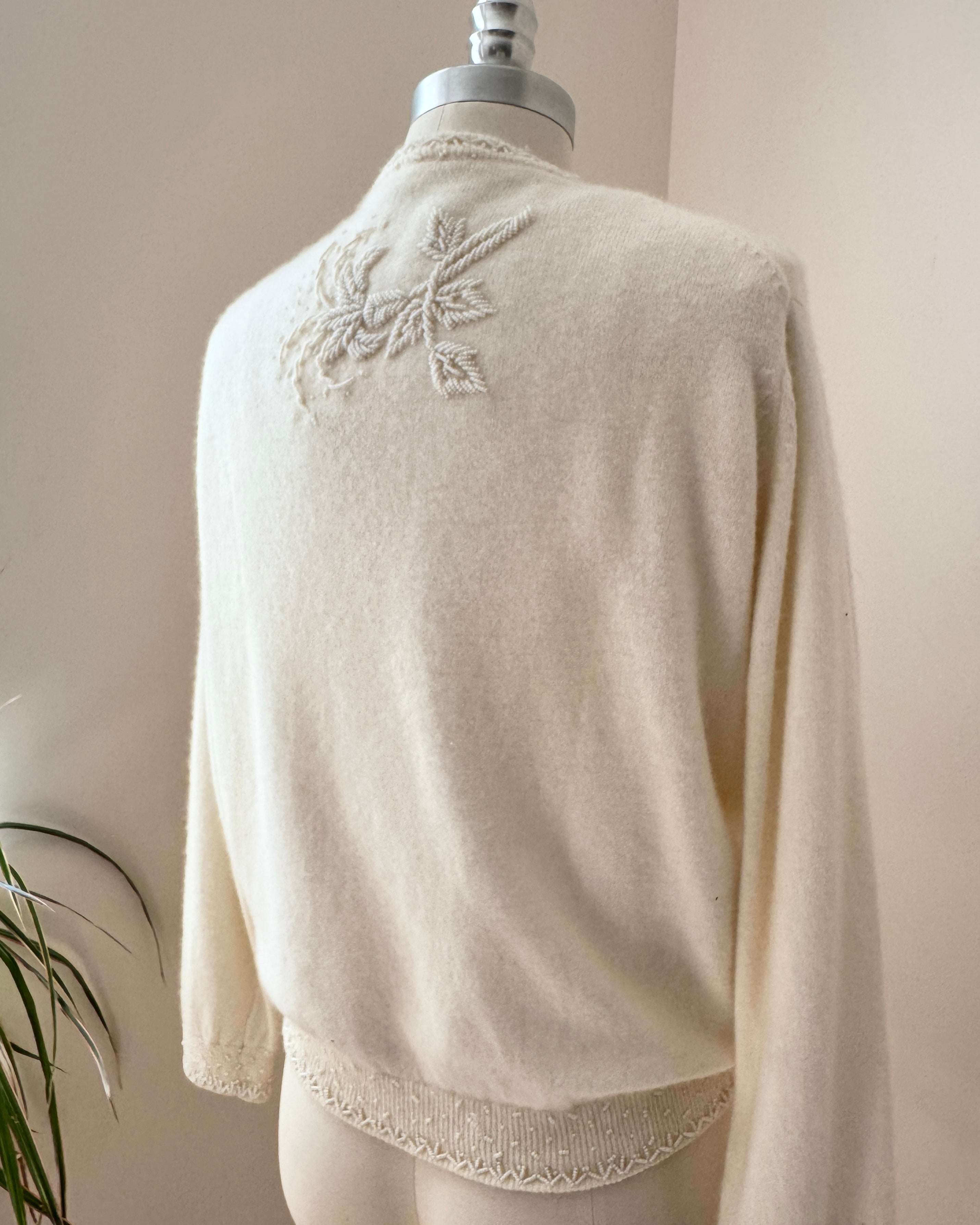 Vintage 1950s Cashmere and Wool Cream Hand Beaded Rocaille Ivory Pearl like Seed Beads in a Lily Flower Design Cardigan M