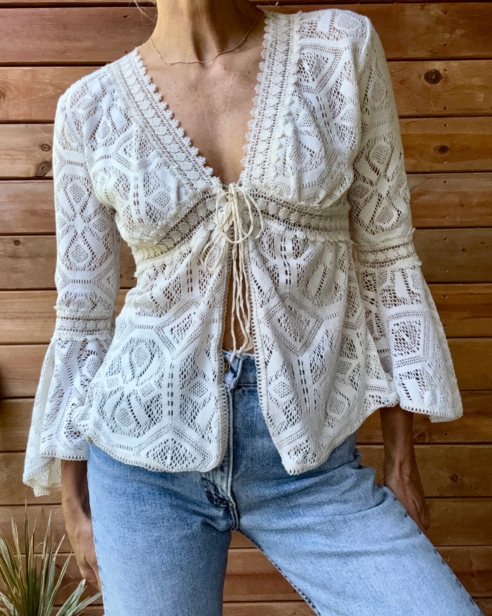 Vintage 1990s Baby Doll Lace Bell Flounce Sleeve Cream Top with Front Tie Made in Mexico M