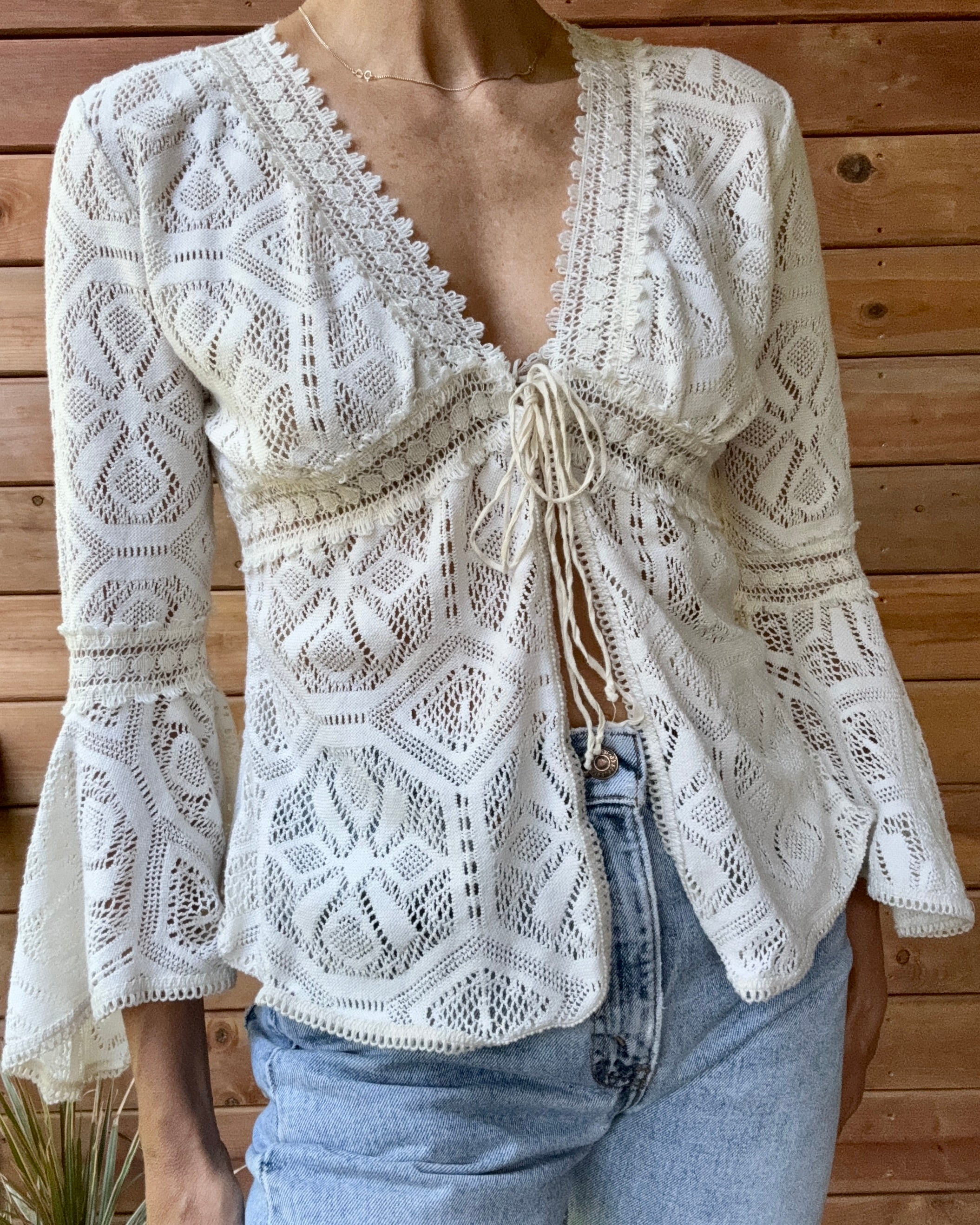 Vintage 1990s Baby Doll Lace Bell Flounce Sleeve Cream Top with Front Tie Made in Mexico M