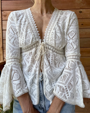 Vintage 1990s Baby Doll Lace Bell Flounce Sleeve Cream Top with Front Tie Made in Mexico M