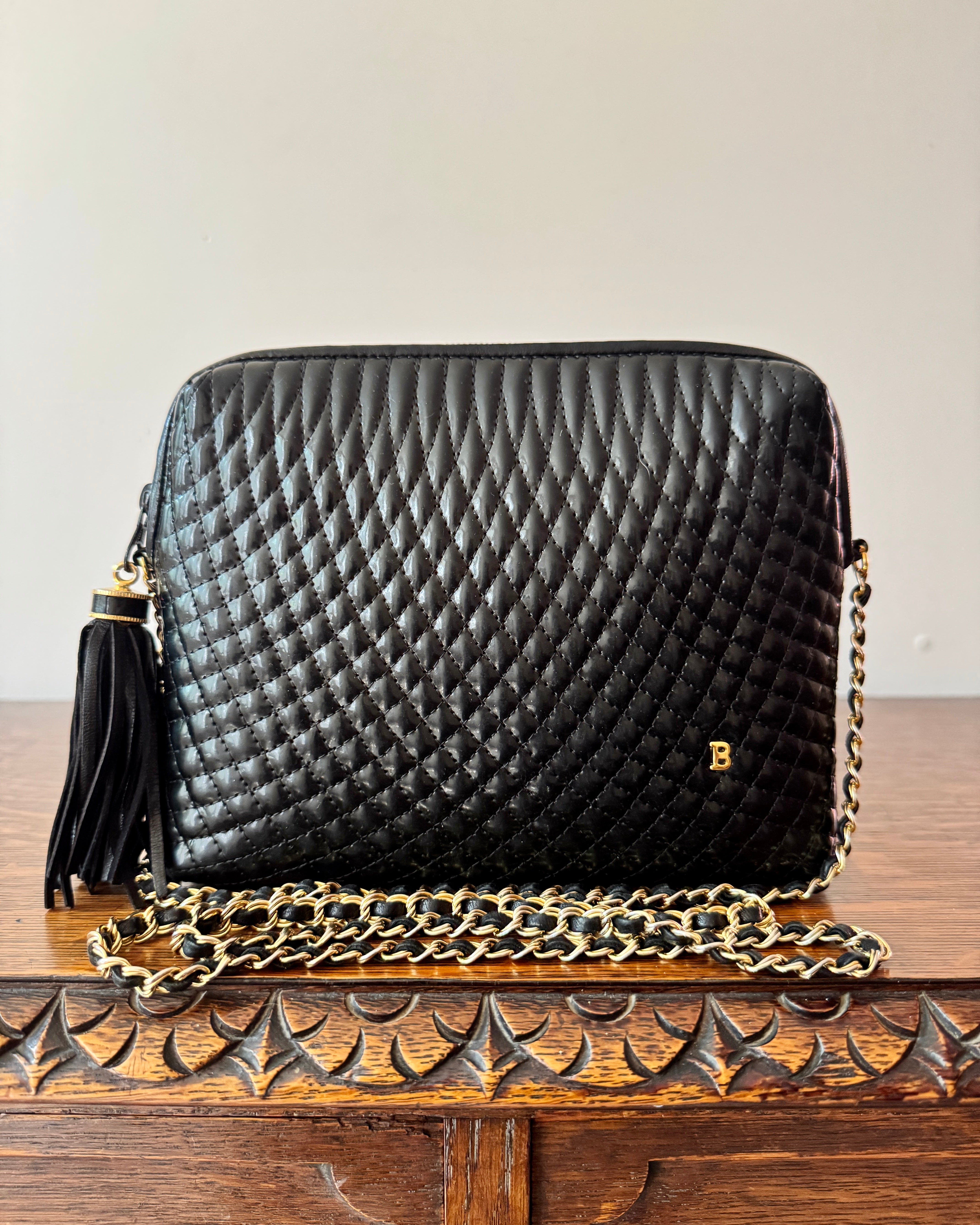 Vintage Quilted Matelasse Black Patent Leather BALLY Shoulder Bag Cross Body with Gold Chain Crossbody Strap and Tassel Made in Italy