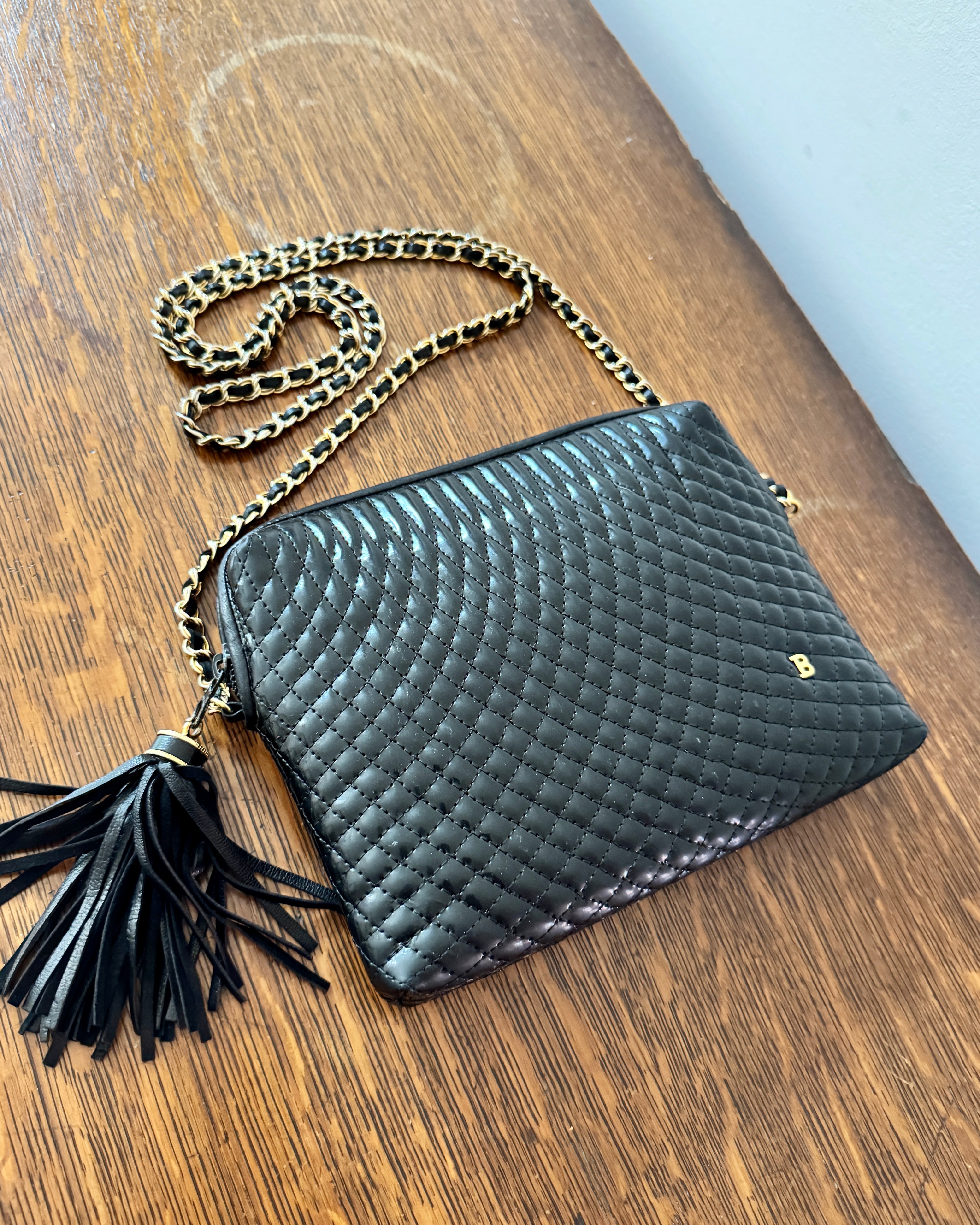 Vintage Quilted Matelasse Black Patent Leather BALLY Shoulder Bag Cross Body with Gold Chain Crossbody Strap and Tassel Made in Italy