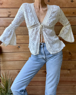 Vintage 1990s Baby Doll Lace Bell Flounce Sleeve Cream Top with Front Tie Made in Mexico M