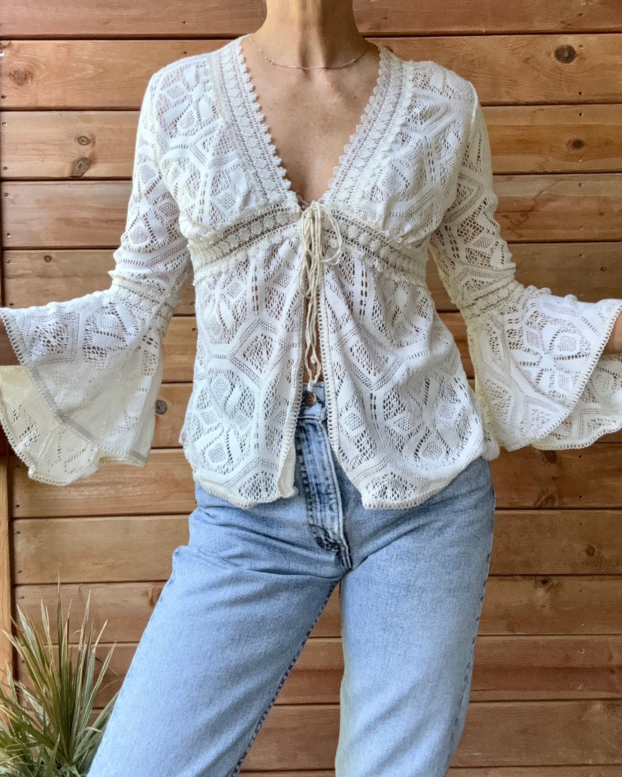 Vintage 1990s Baby Doll Lace Bell Flounce Sleeve Cream Top with Front Tie Made in Mexico M