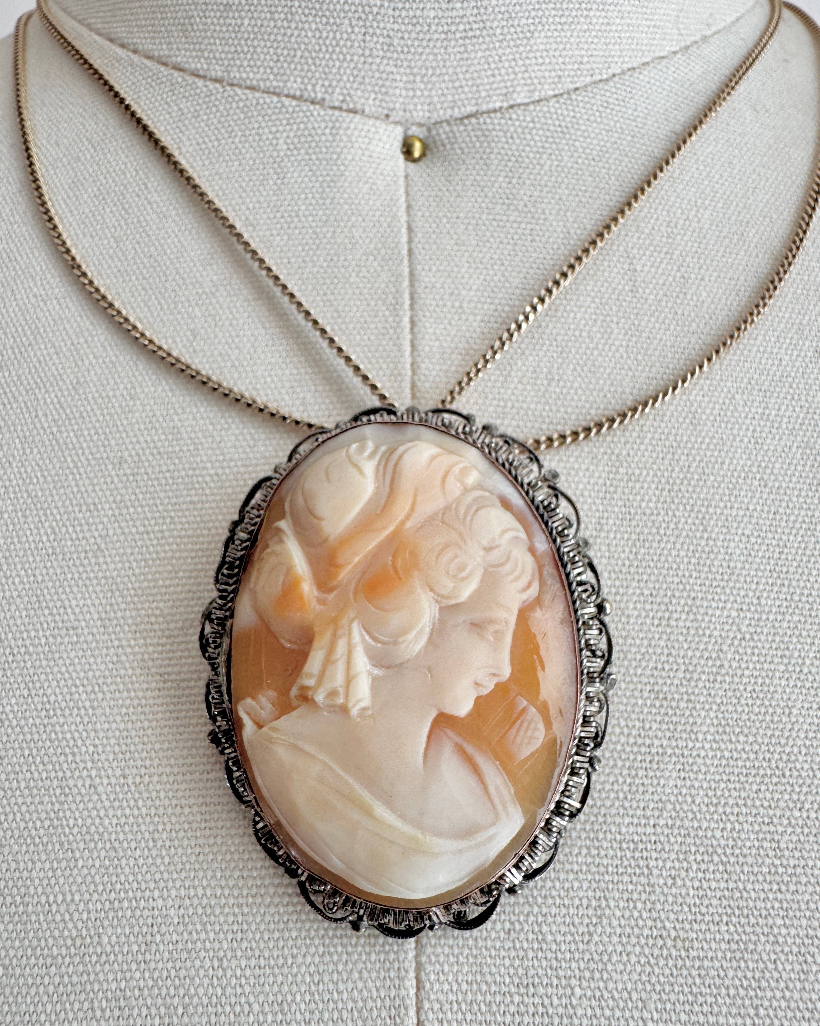 Antique 1920s Italian Filigree Silver Hand Carved Shell Cameo Brooch and Pendant for a Necklace Oval Large Size