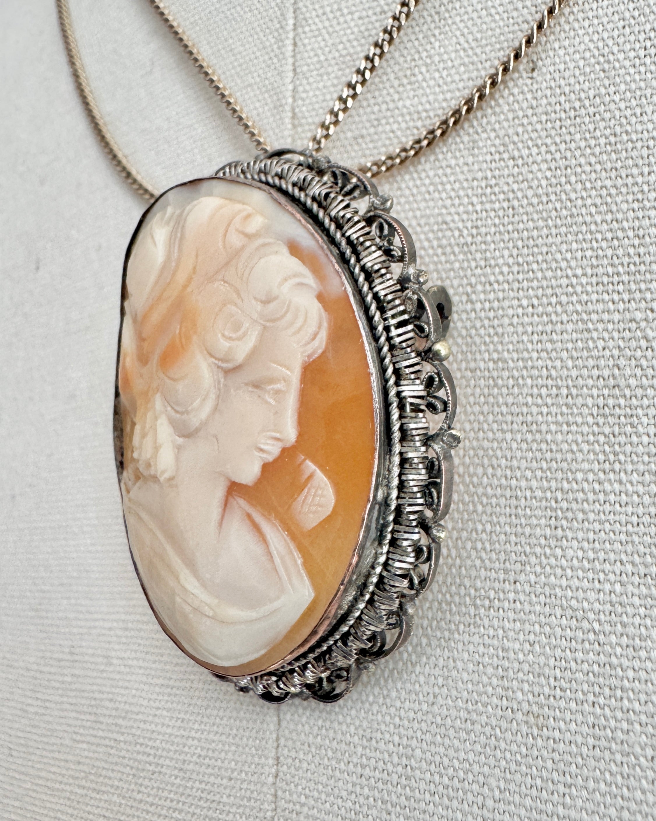 Antique 1920s Italian Filigree Silver Hand Carved Shell Cameo Brooch and Pendant for a Necklace Oval Large Size