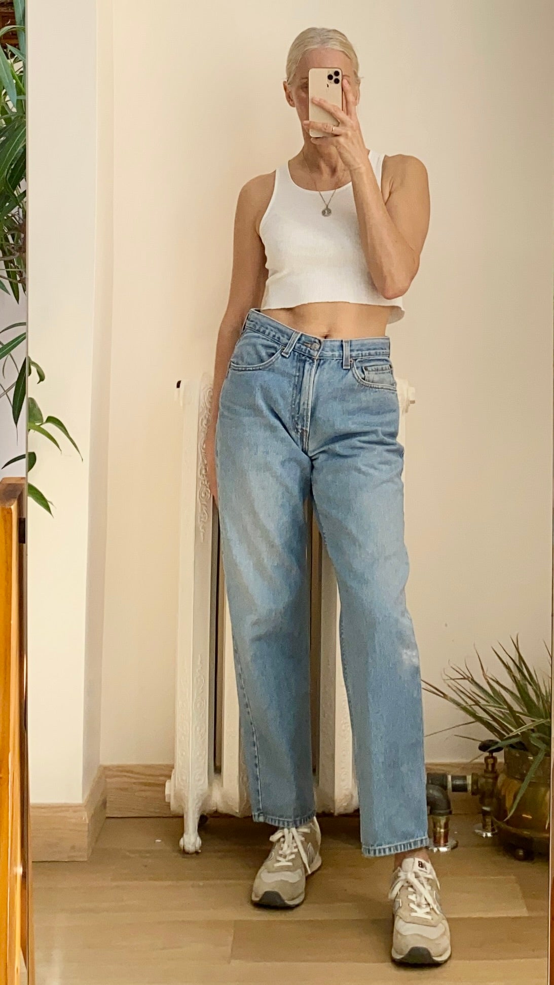 Vintage 1990s Levis 550 Red Tab Jeans Light Wash Relaxed fit size 31