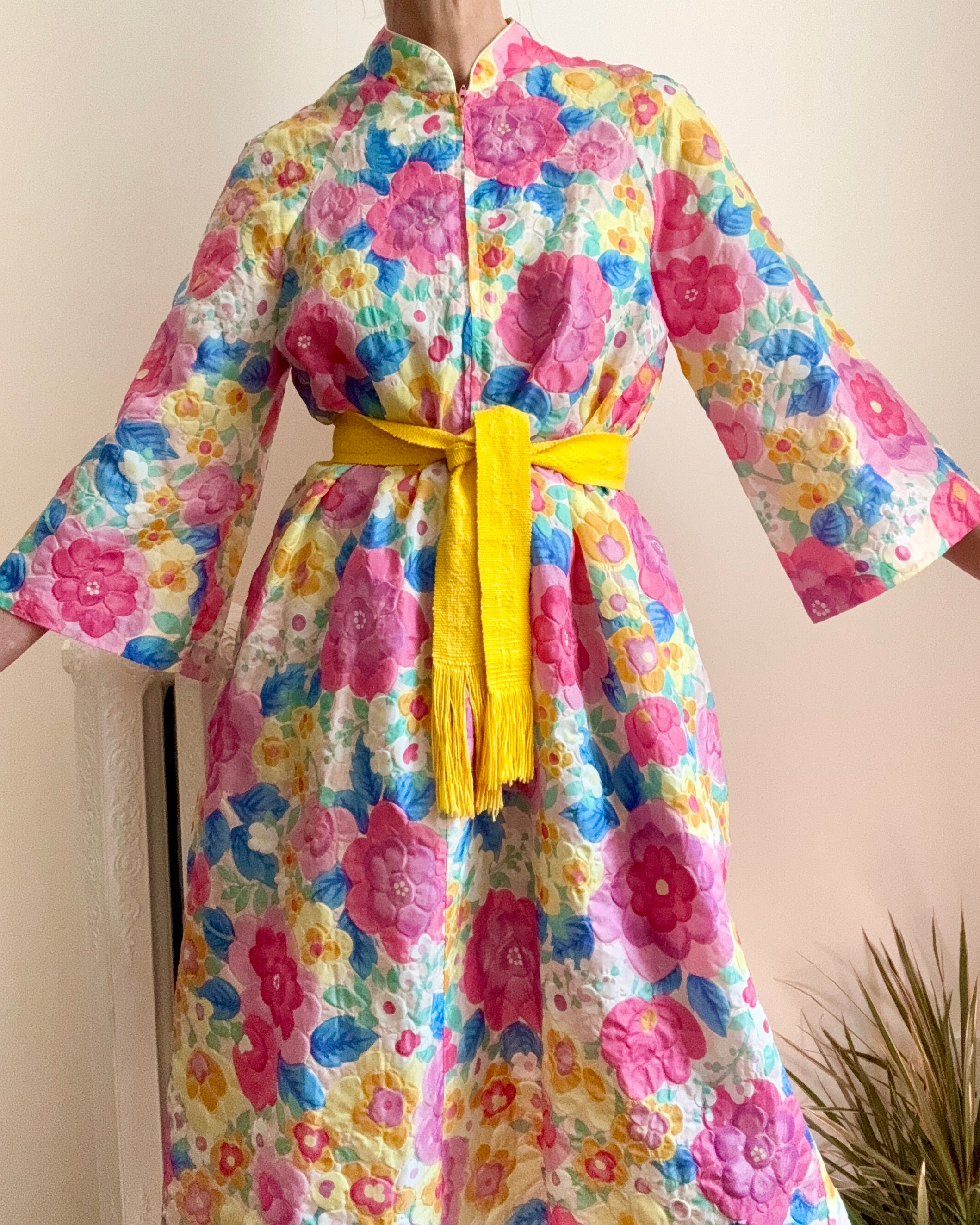 Vintage 1960s Stella Fagin Floral Pegnoir Union Made ILGWU