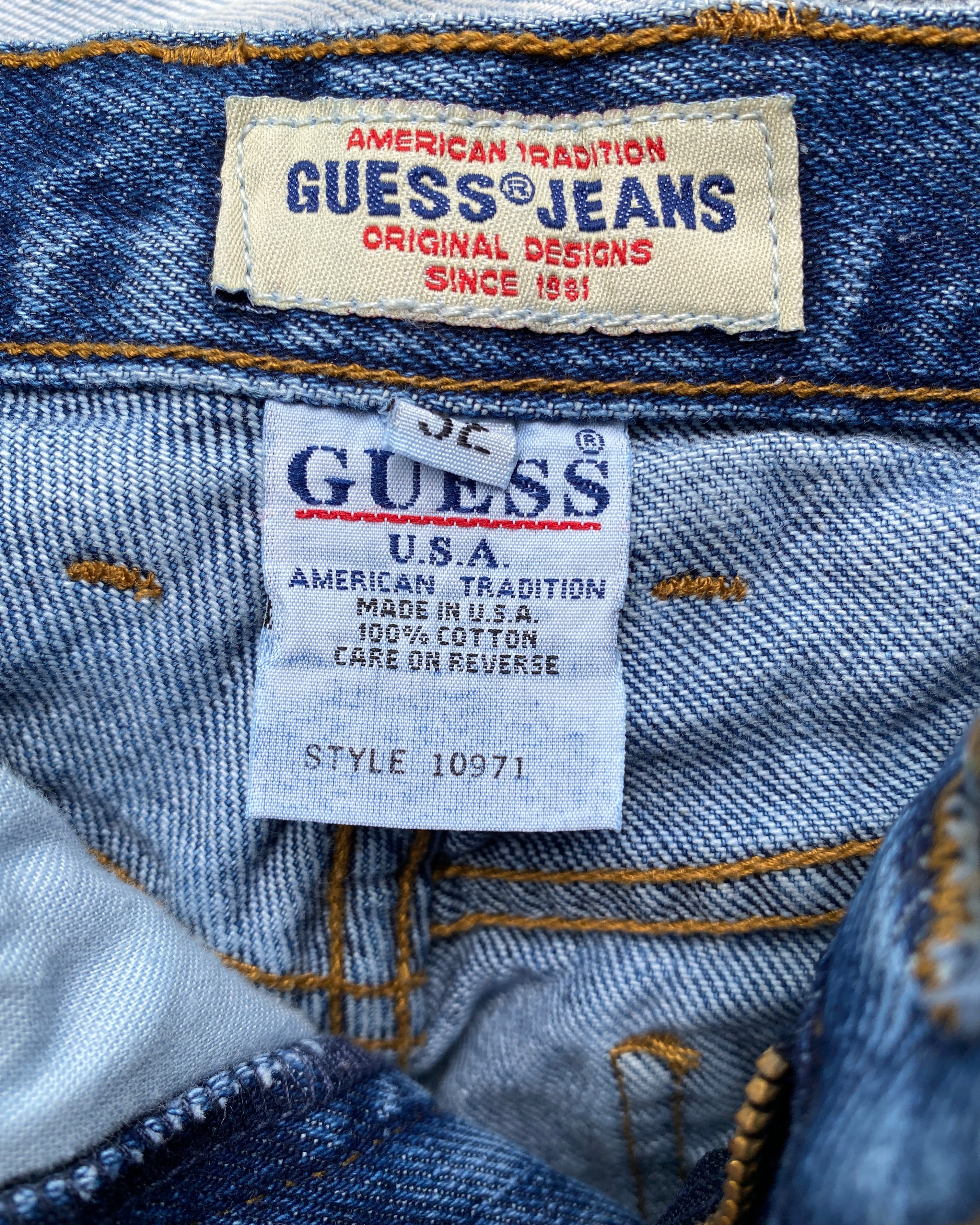 Vintage 1990s GUESS JEANS Cuffed Jean Shorts Dark Wash size 30 Made in USA