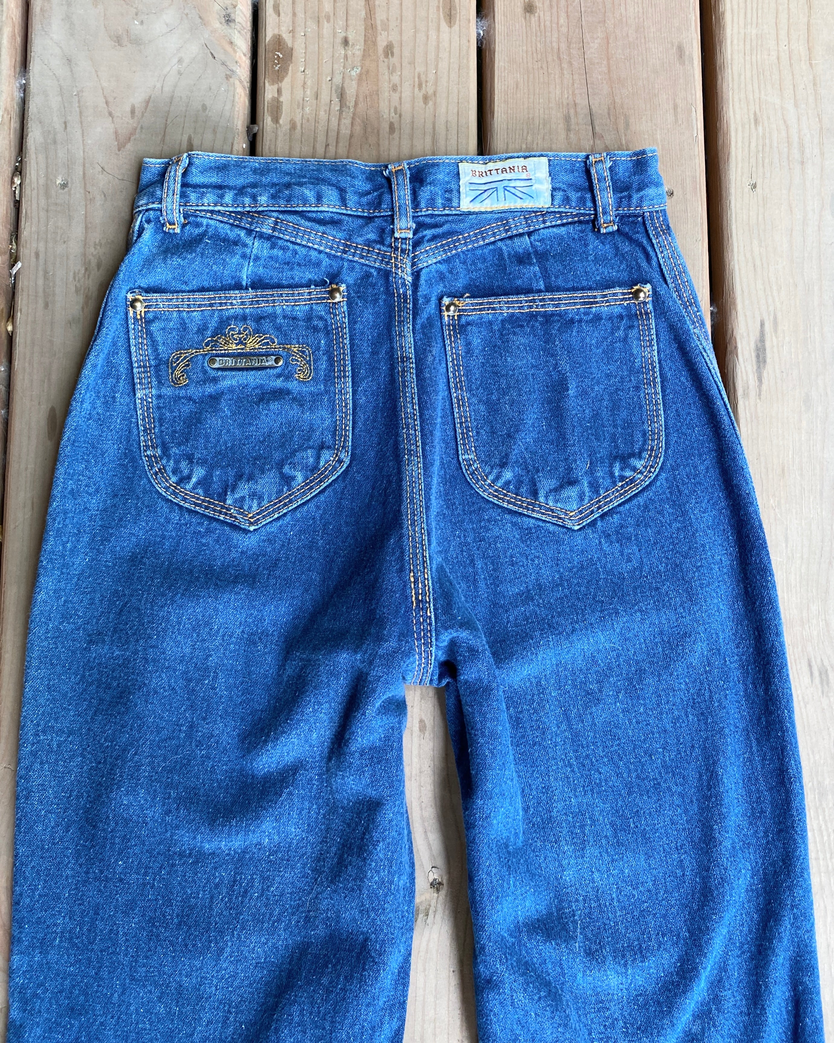 Vintage BRITTANIA Late 1970s High Waist Straight Boot Leg Medium Blue Wash Jeans size 25 Made in USA