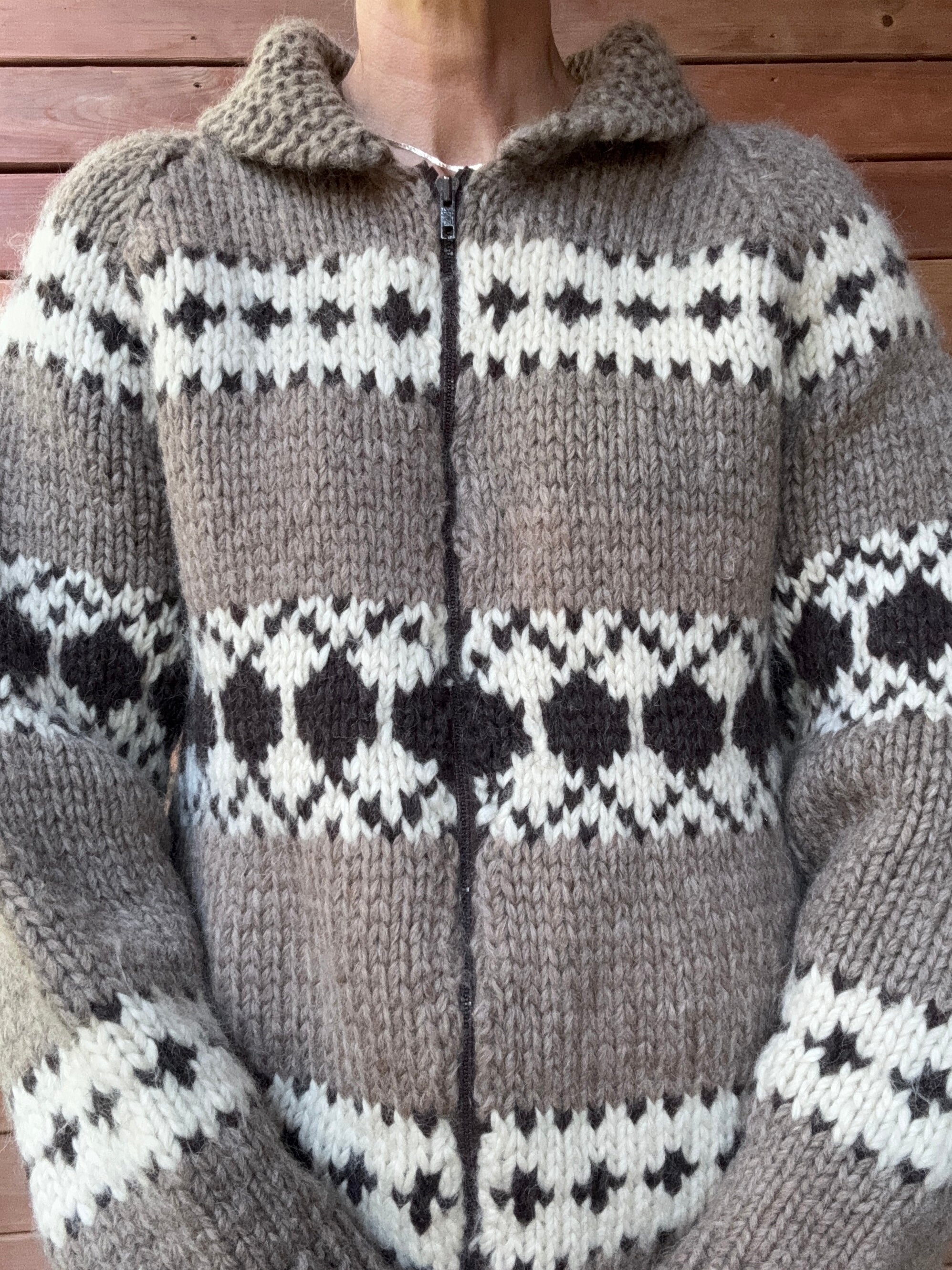 Vintage Hand Knit Cowichan Fair Isle Pattern in Oatmeal Brown and Cream Cardigan Jacket M L Made in Cowichan BC Canada